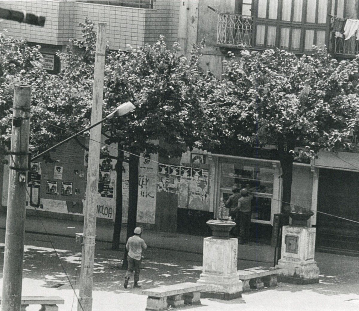 Polizia armatua 1978ko uztailaren 13an Errenterian, lapurretan. JOSE MARIA PEMAN. Polizia armatua 1978ko uztailaren 13an Errenterian, lapurretan. JOSE MARIA PEMAN.