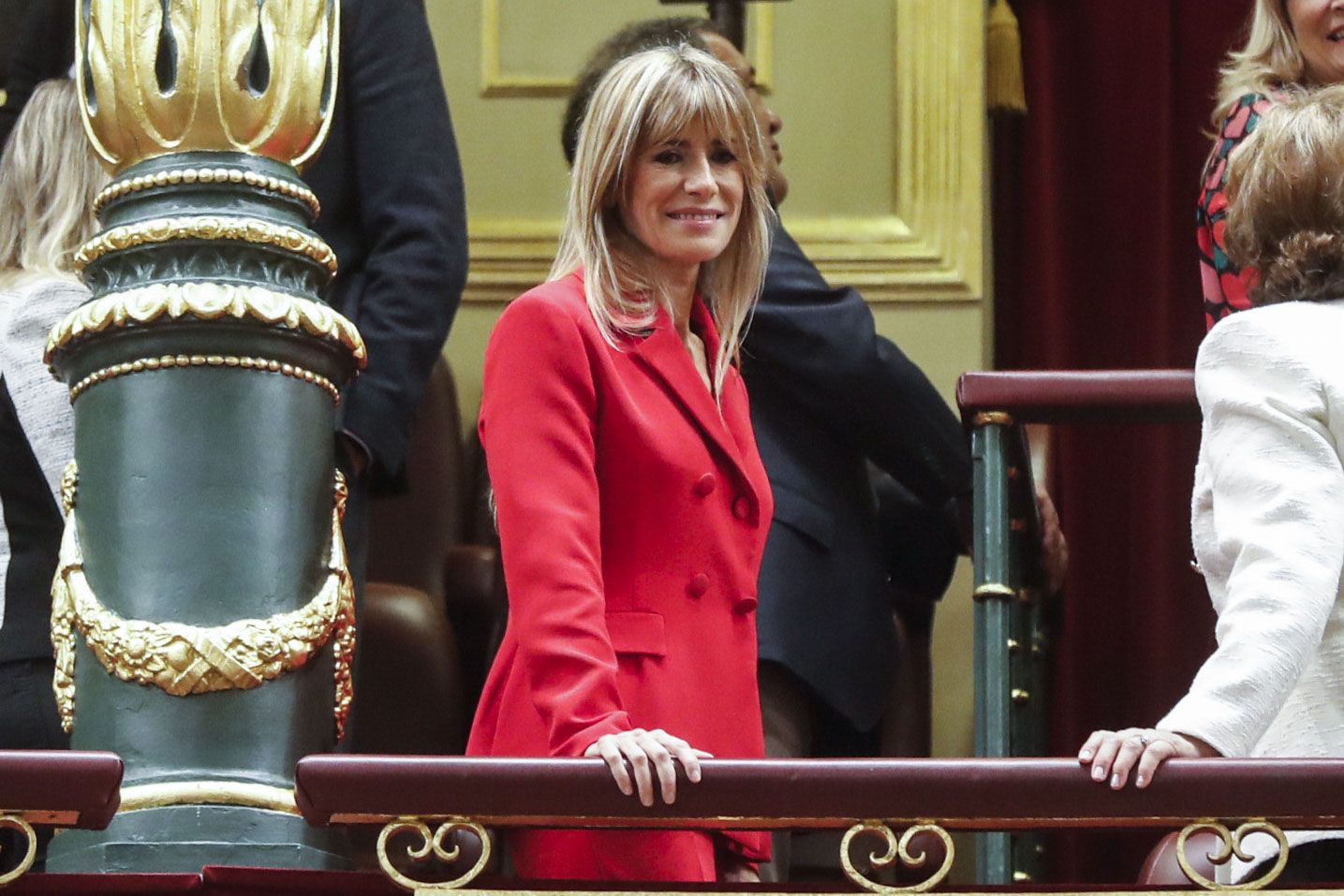 Begoña Gomez, Espainiako Gobernuko presidente Pedro Sanchezen emaztea, haren inbestidura saioan, iragan urteko azaroan. Juan Carlos Hidalgo / EFE