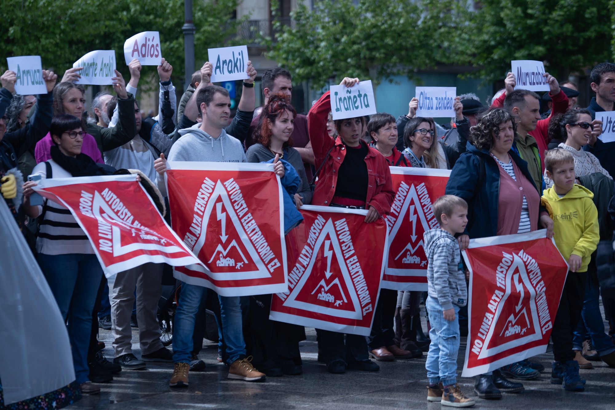 Protesta eta kultura eguna antolatu du gaur Autopista Elektrikorik Ez plataformak Iruñean. JAGOBA MANTEROLA / FOKU