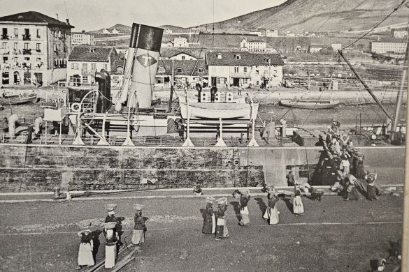 Zamaketariak Bilboko itsasadarrean, 1900 inguruan. EULALIA ABAITUA / EUSKAL MUSEOA