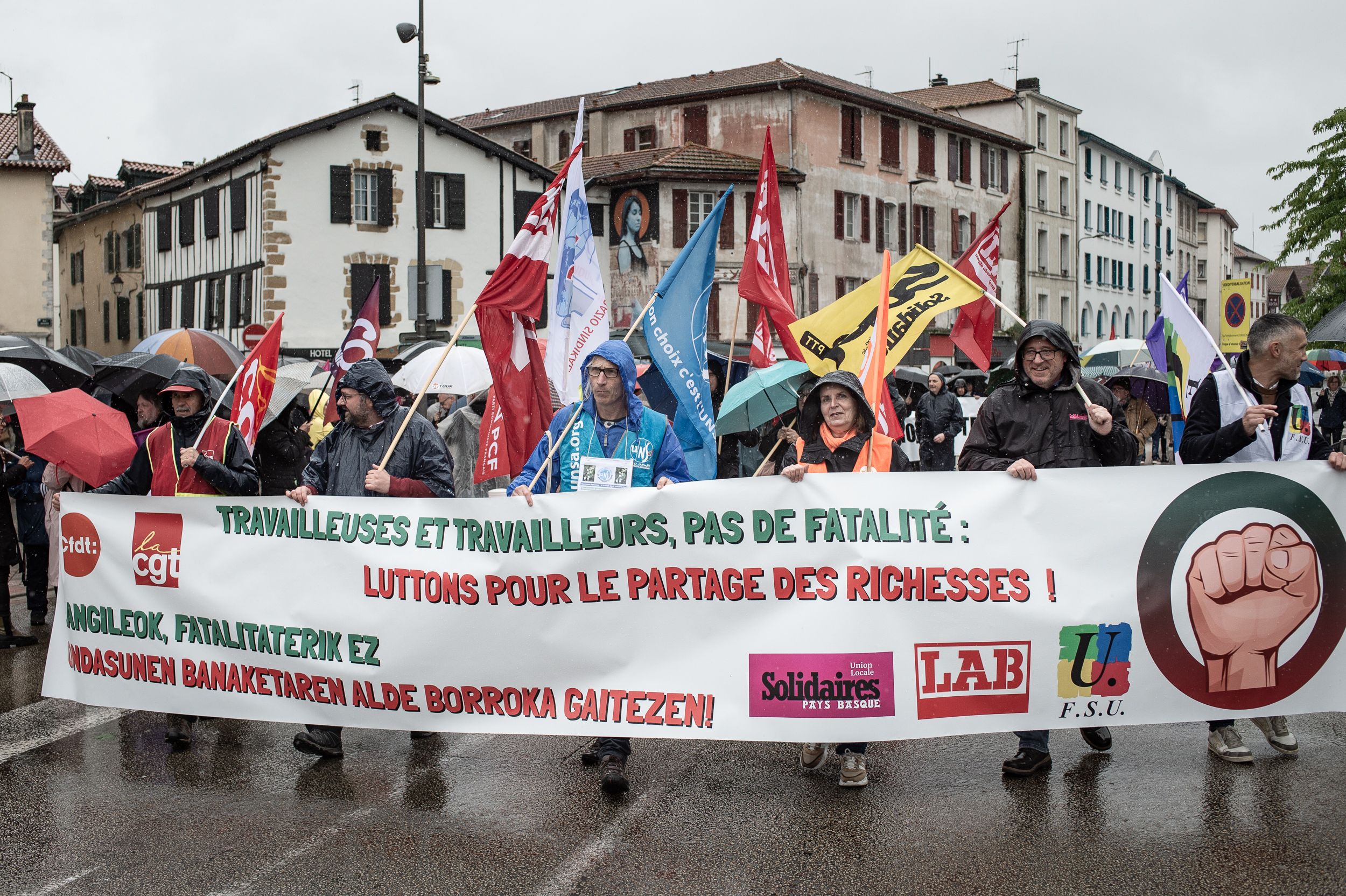 (ID_13836657) (Patxi Beltzaiz/EZEZAGUNA) 2024-05-01, Baiona.  Maiatzaren 1eko manifestazioa