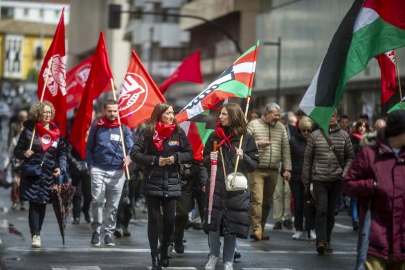 CCOOren eta UGTren Gasteizko manifestazioa. JAIZKI FONTANEDA / FOKU CCOOren eta UGTren Gasteizko manifestazioa. JAIZKI FONTANEDA / FOKU