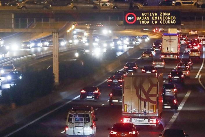 (ID_13462015) ESPAÑA AÑO NUEVO (ID_13462015) ESPAÑA AÑO NUEVO
