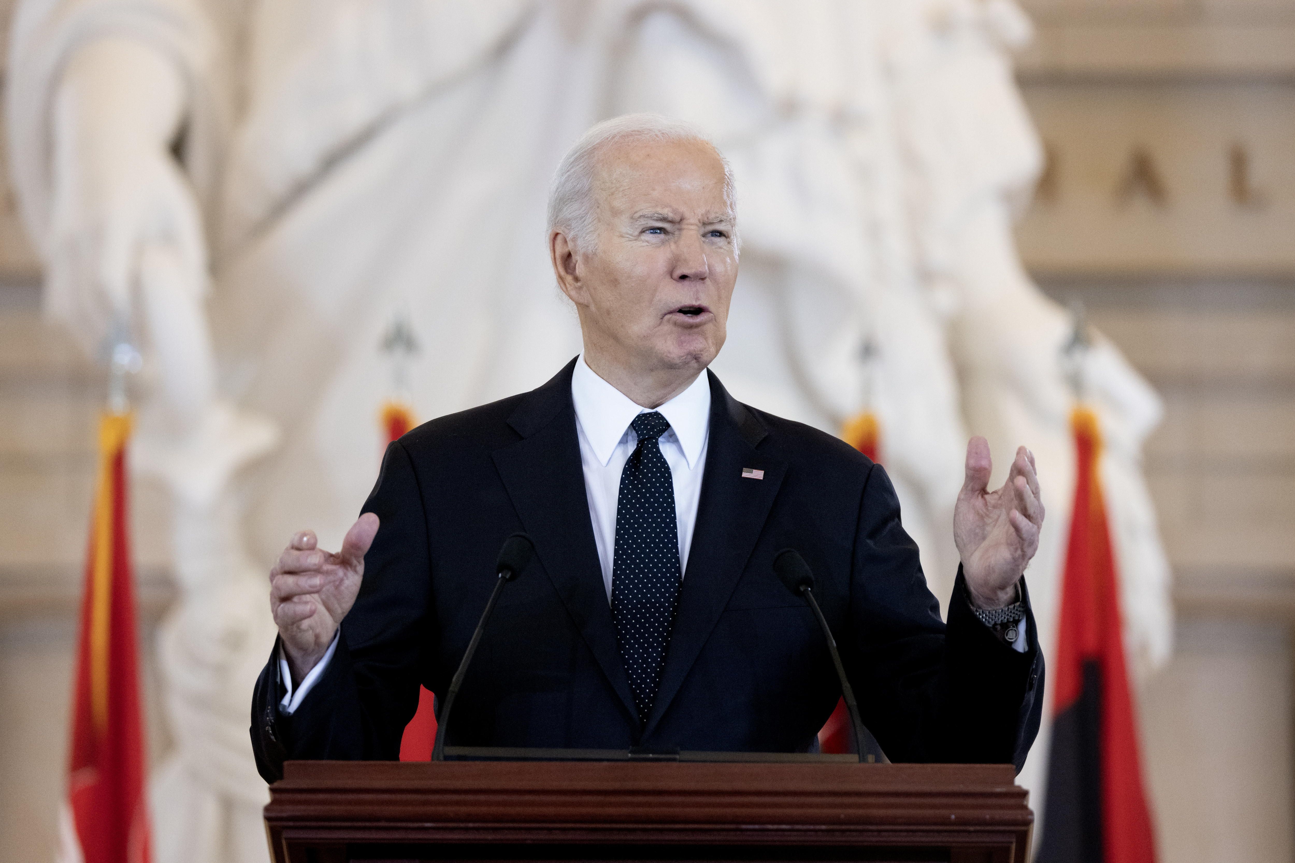 AEB Ameriketako Estatu Batuetako presidente Joe Biden, herenegun, Kapitolioan (Washington). MICHAEL REYNOLDS / EFE