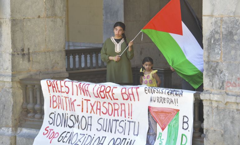 Hernanin Gernika-Palestina mugimenduak antolatutako elkarretaratzea