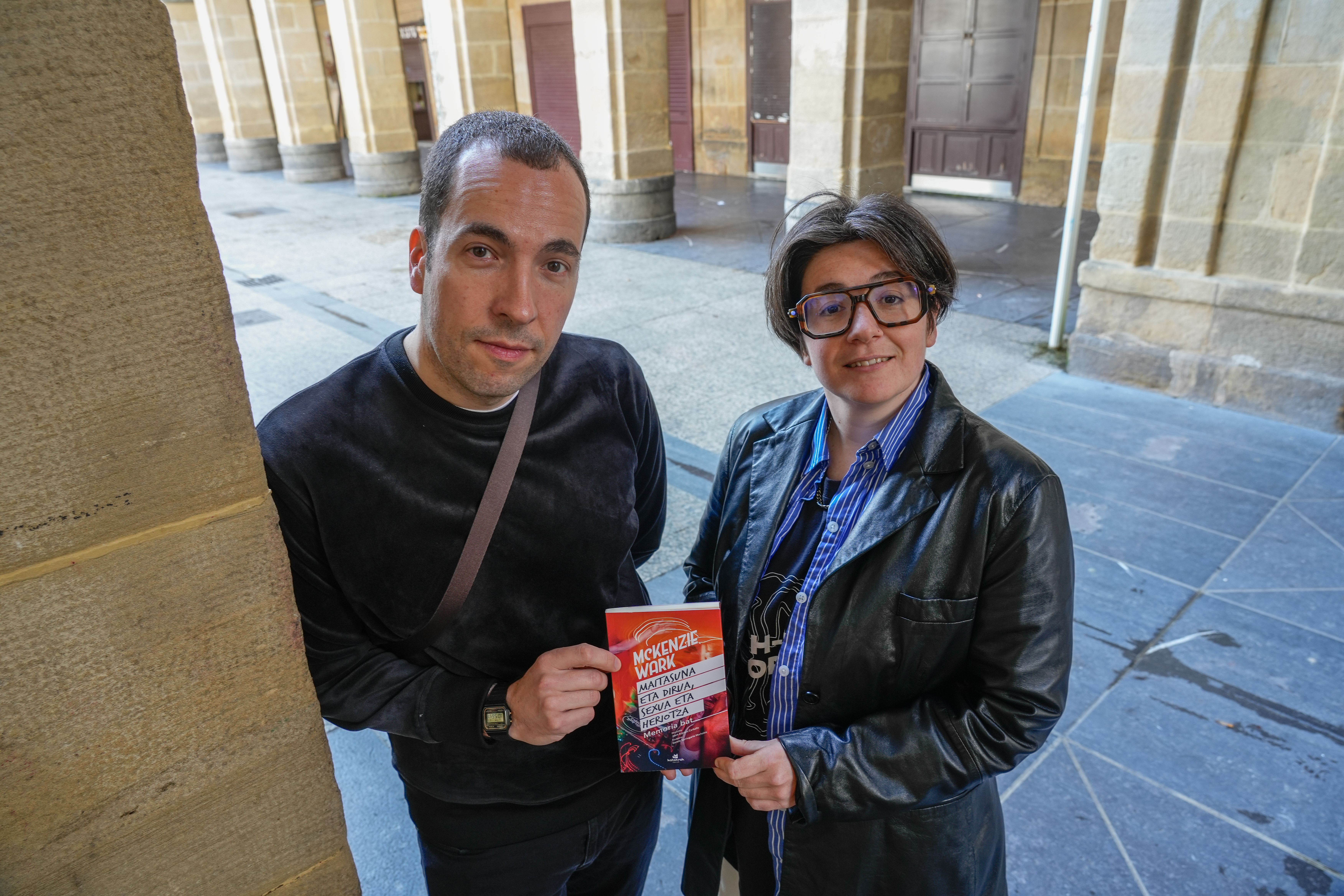 Jokin Azpiazu eta Danele Sarriugarte, gaur goizean, Donostian. ANDONI CANELLADA / FOKU