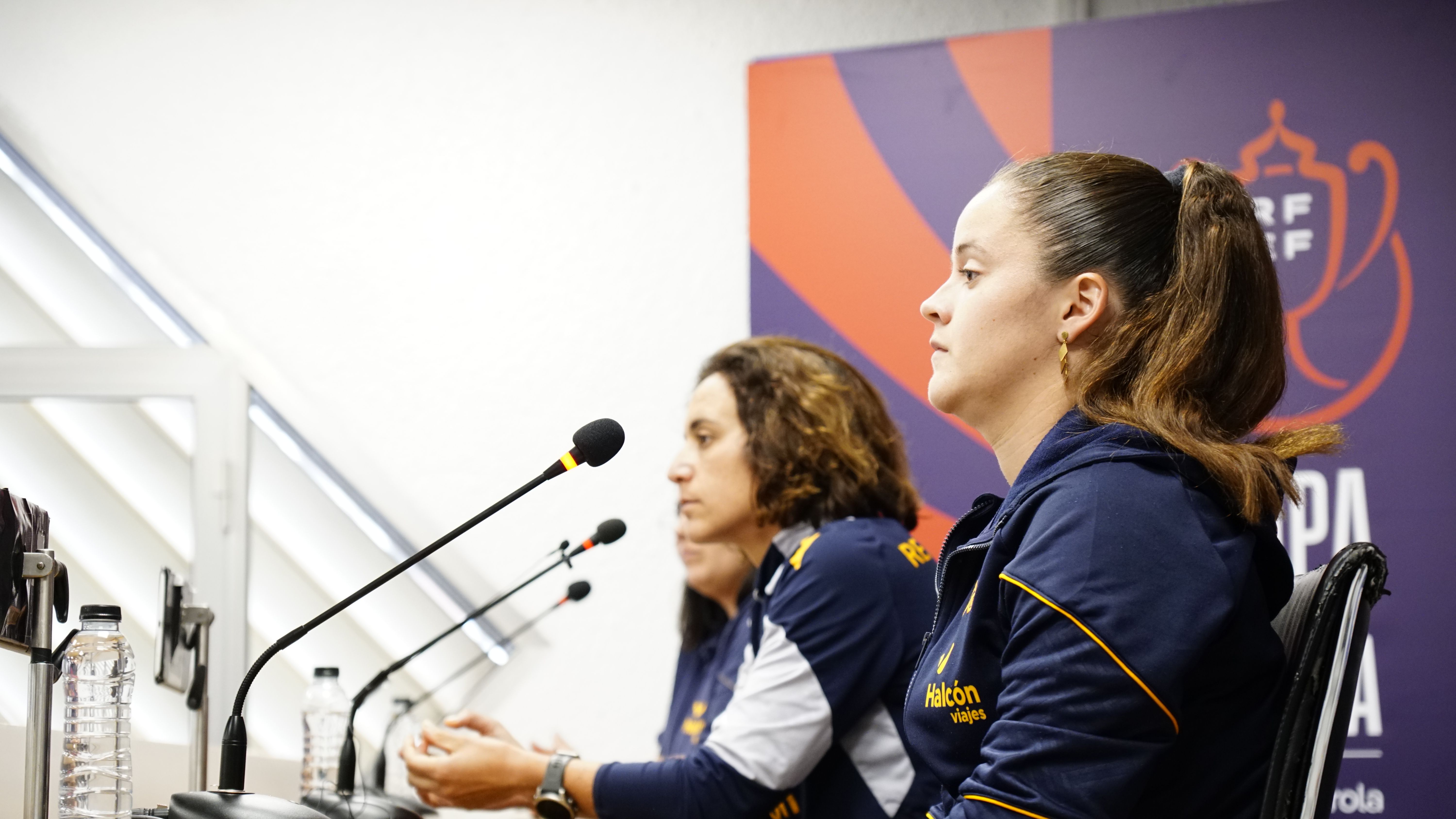 Natalia Arroyo eta Nerea Eizagirre, atzo, prentsaurrekoan. Natalia Arroyo eta Nerea Eizagirre, atzo, prentsaurrekoan.