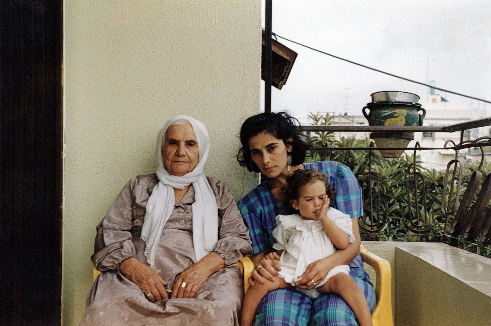 Lina Soualem zuzendari palestinarraren 'Bye Bye Tiberias' filma. Zinemagileen Artean jaialdian eskainiko dute aurten.