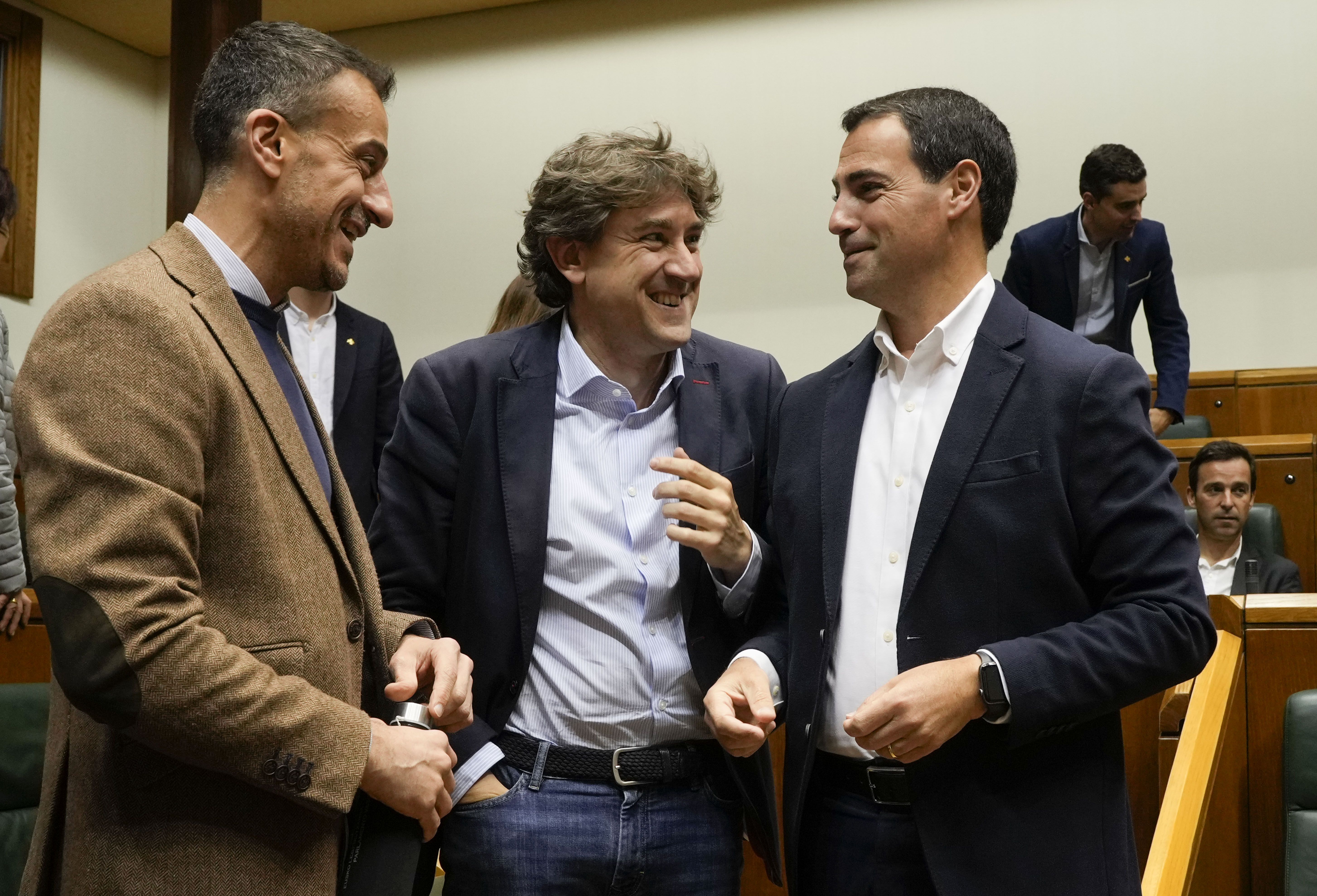 Ekain Rico, Eneko Andueza eta Imanol Pradales, artxiboko irudi batean. ADRIAN RUIZ HIERRO / EFE