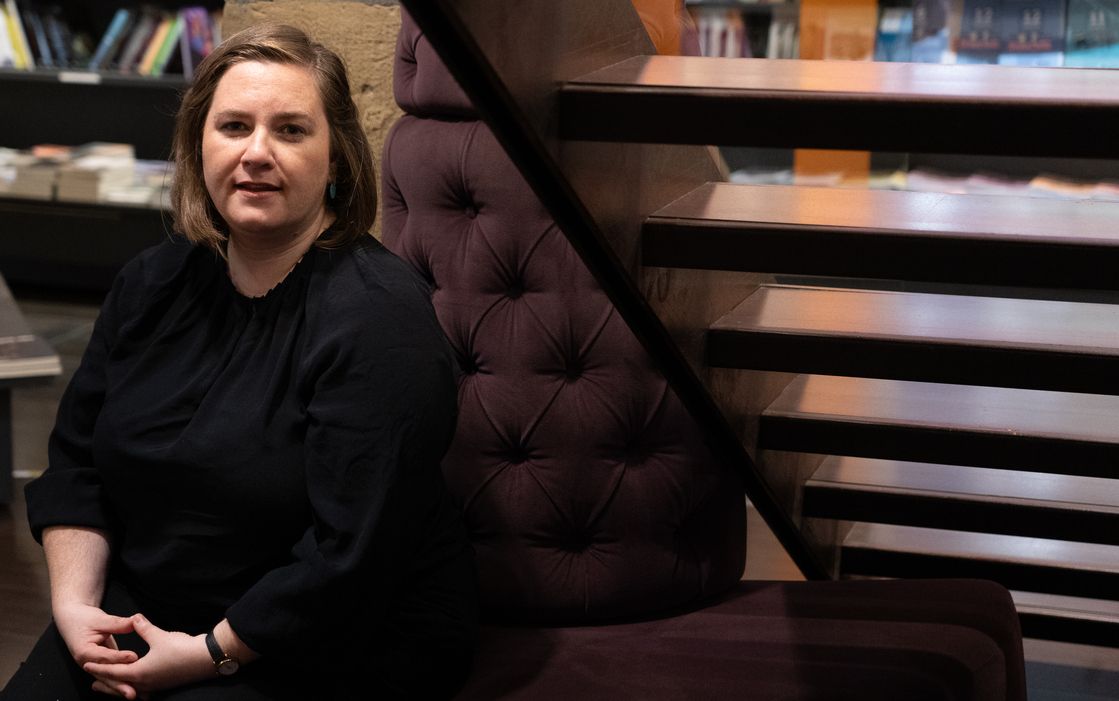 Alaitz Melgar Donostiako Elkar liburudendan, joan den astelehenean. JAGOBA MANTEROLA / FOKU