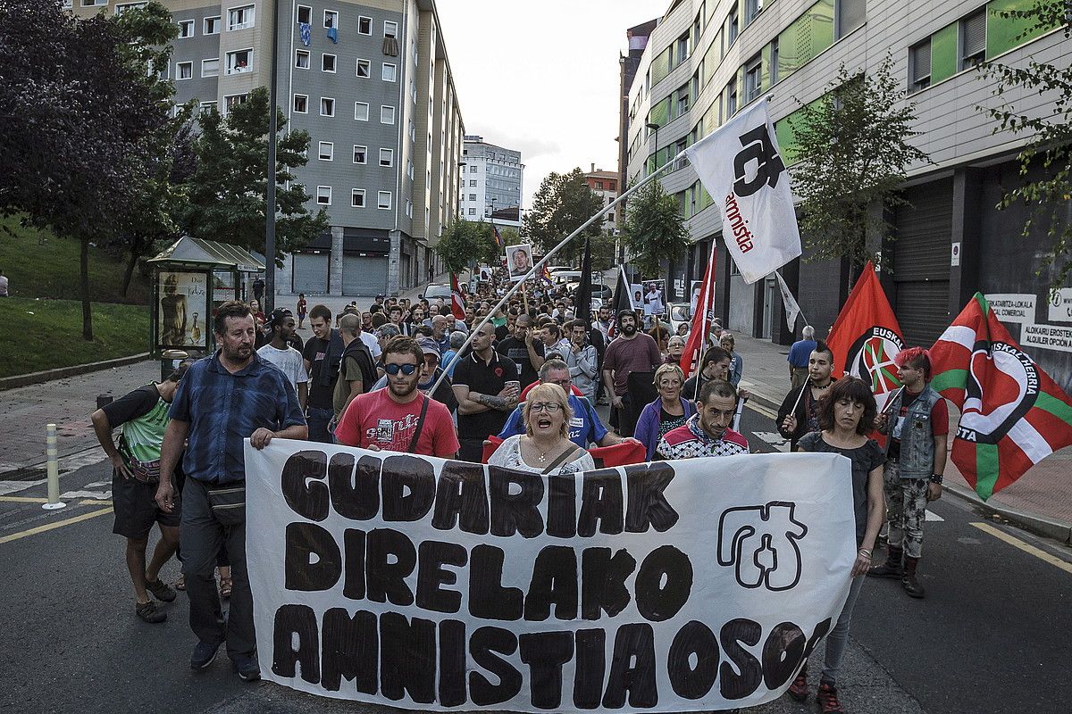 Bilbon atzo arratsaldean eginiko mobilizazioa, AEMk deituta. ARITZ LOIOLA / FOKU.