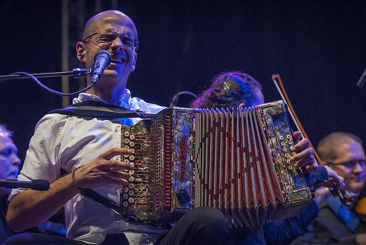 Korrontzi taldeko Agus Barandiaran ikusteko aukera egongo da irailaren 14an Getxo Folk jaialdian. GETXOFOLK.