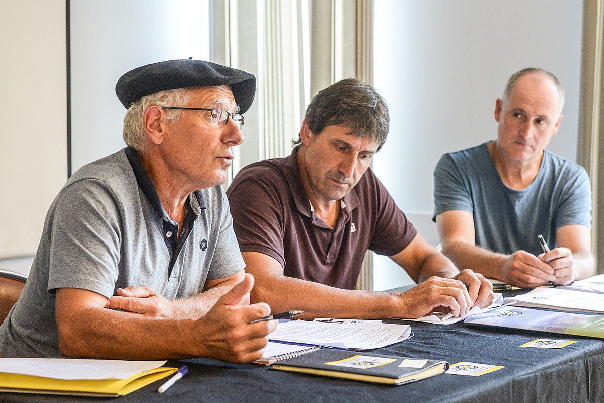 EHLBren aurkezpena, atzo, Baionan. ISABELLE MIQUELESTORENA / LE JOURNAL.
