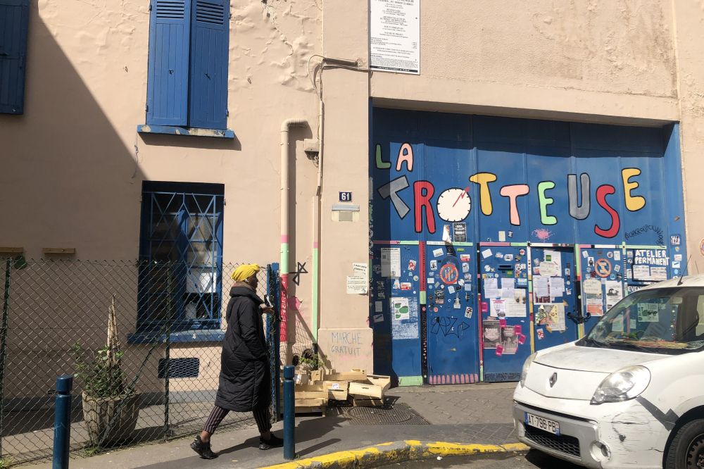 PARIS IMMIGRANTEAK PARIS IMMIGRANTEAK