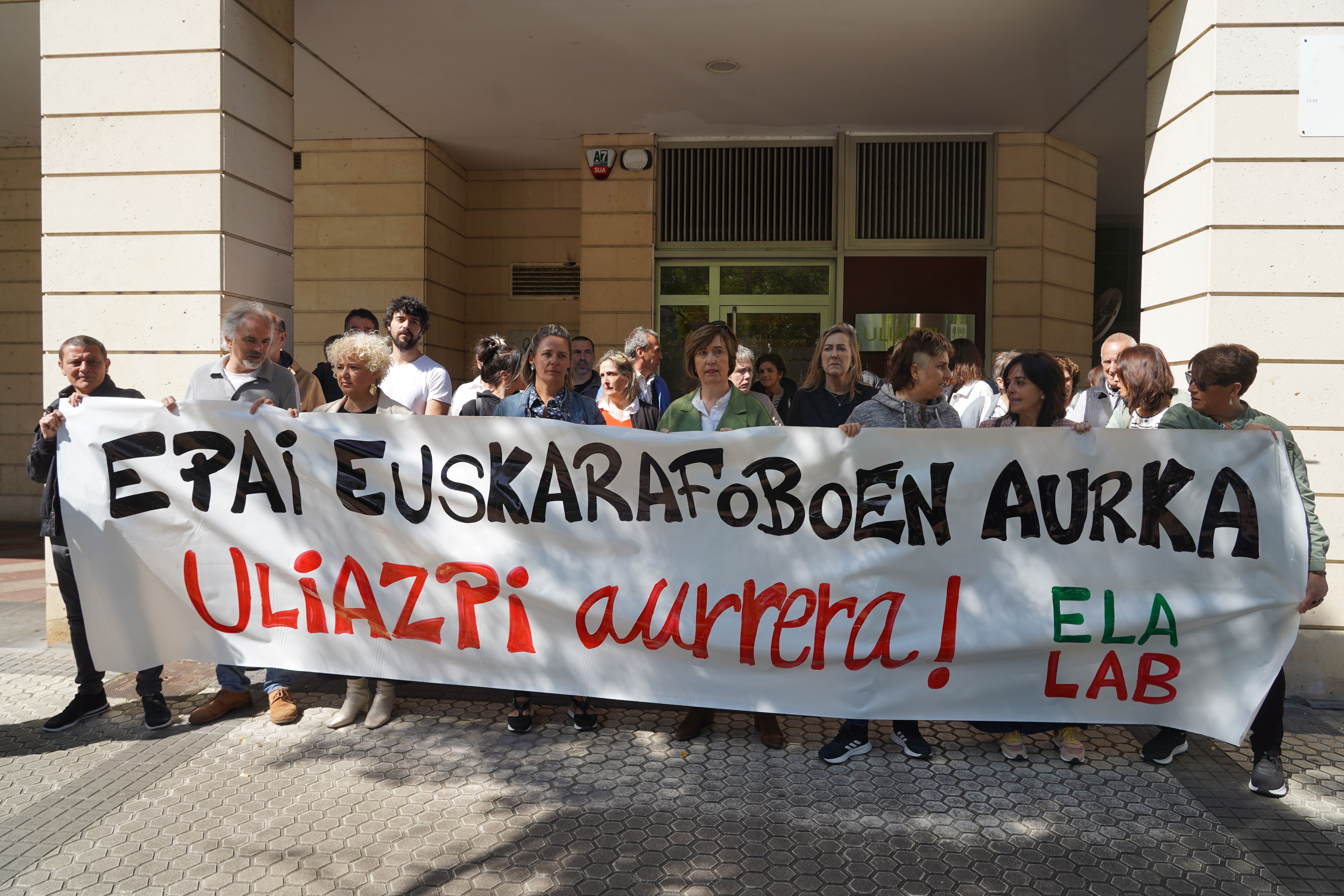 Uliazpiko langileen elkarretaratzea, gaur, Donostian. JON URBE / FOKU