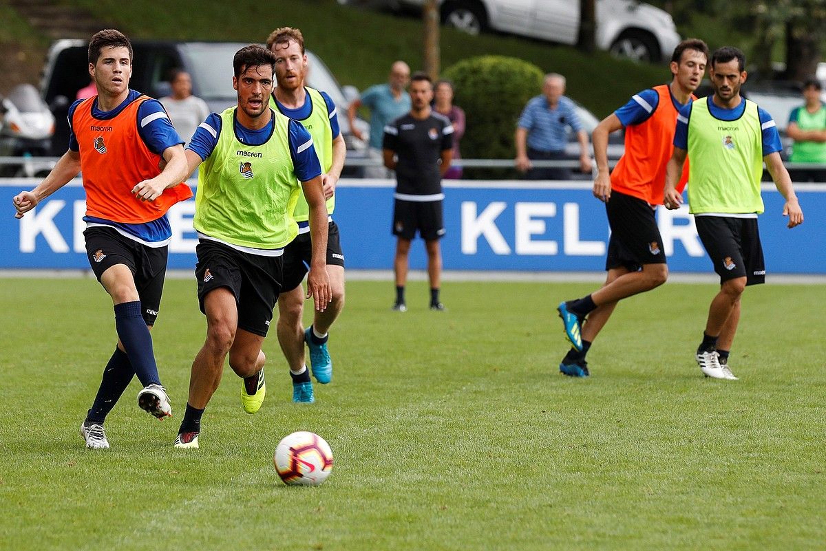 Igor Zubeldia eta Mikel Merino, Zubietan entrenatzen. JAVIER ETXEZARRETA / EFE. Igor Zubeldia eta Mikel Merino, Zubietan entrenatzen. JAVIER ETXEZARRETA / EFE.