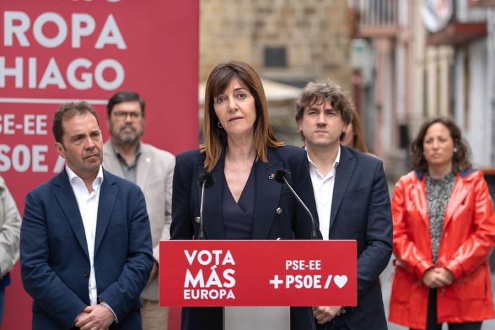 Idoia Mendia, gaur goizean egindako agerraldian, Ermuan. PSE-EE Idoia Mendia, gaur goizean egindako agerraldian, Ermuan. PSE-EE