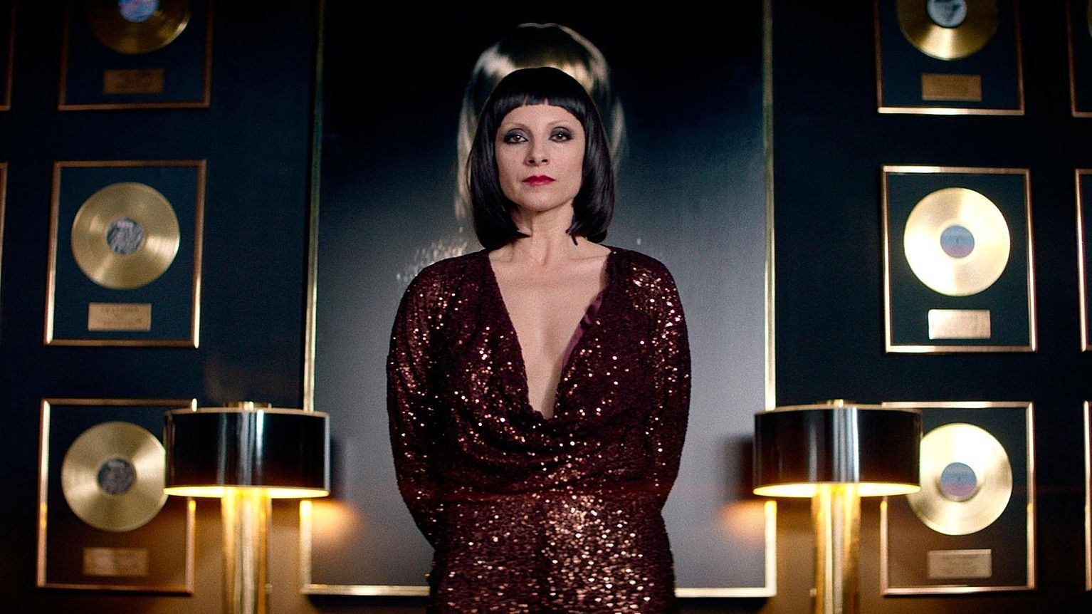 Najwa Nimri da filmeko protagonistetako bat, Eva Llorach, Carme Elias eta Natalia de Molinarekin batera. BERRIA. Najwa Nimri da filmeko protagonistetako bat, Eva Llorach, Carme Elias eta Natalia de Molinarekin batera. BERRIA.