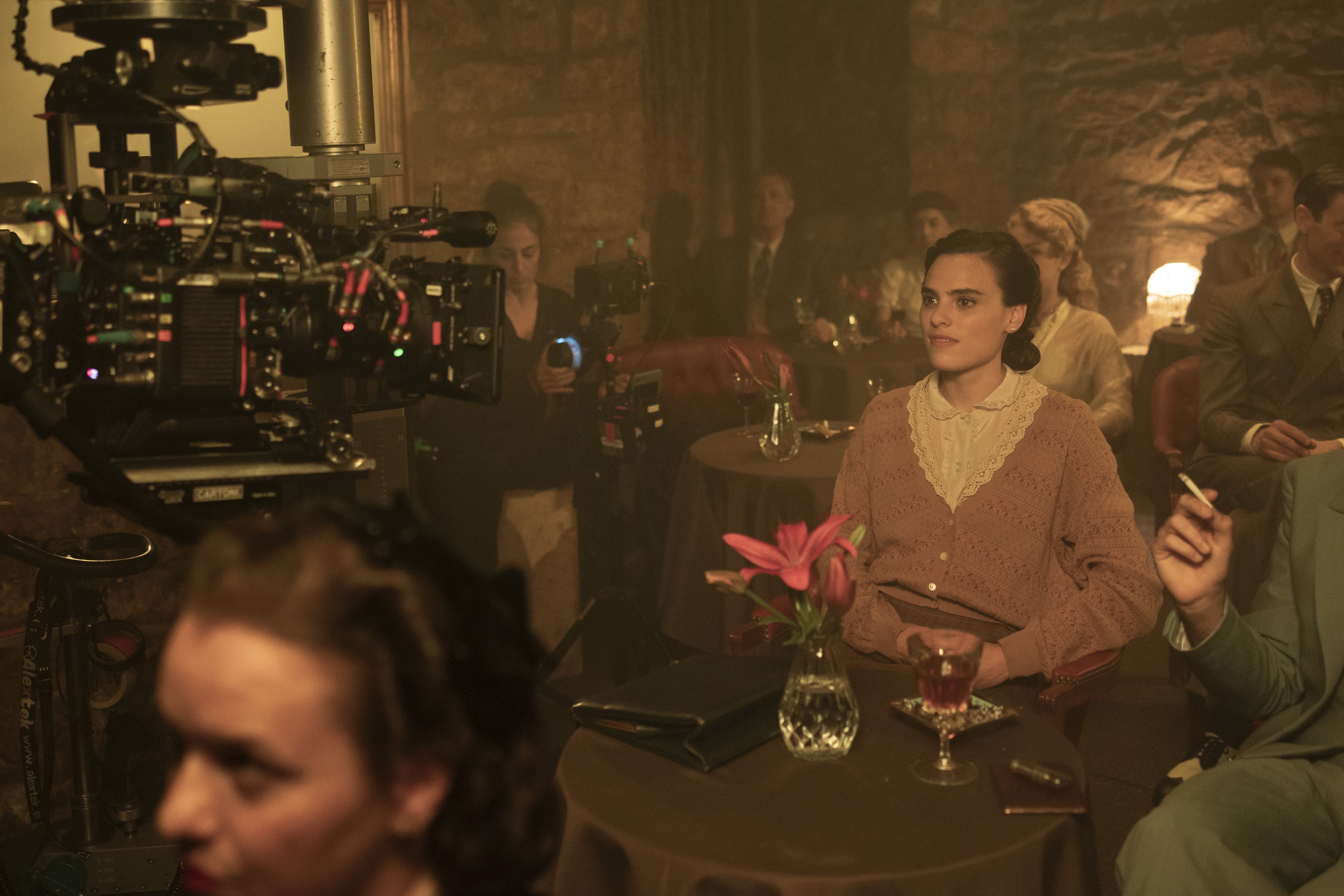 Jone Laspiur aktorea, iragan astean, Donostian, 'Karmele' filmaren errodajearen une batean. DAVID HERRANZ