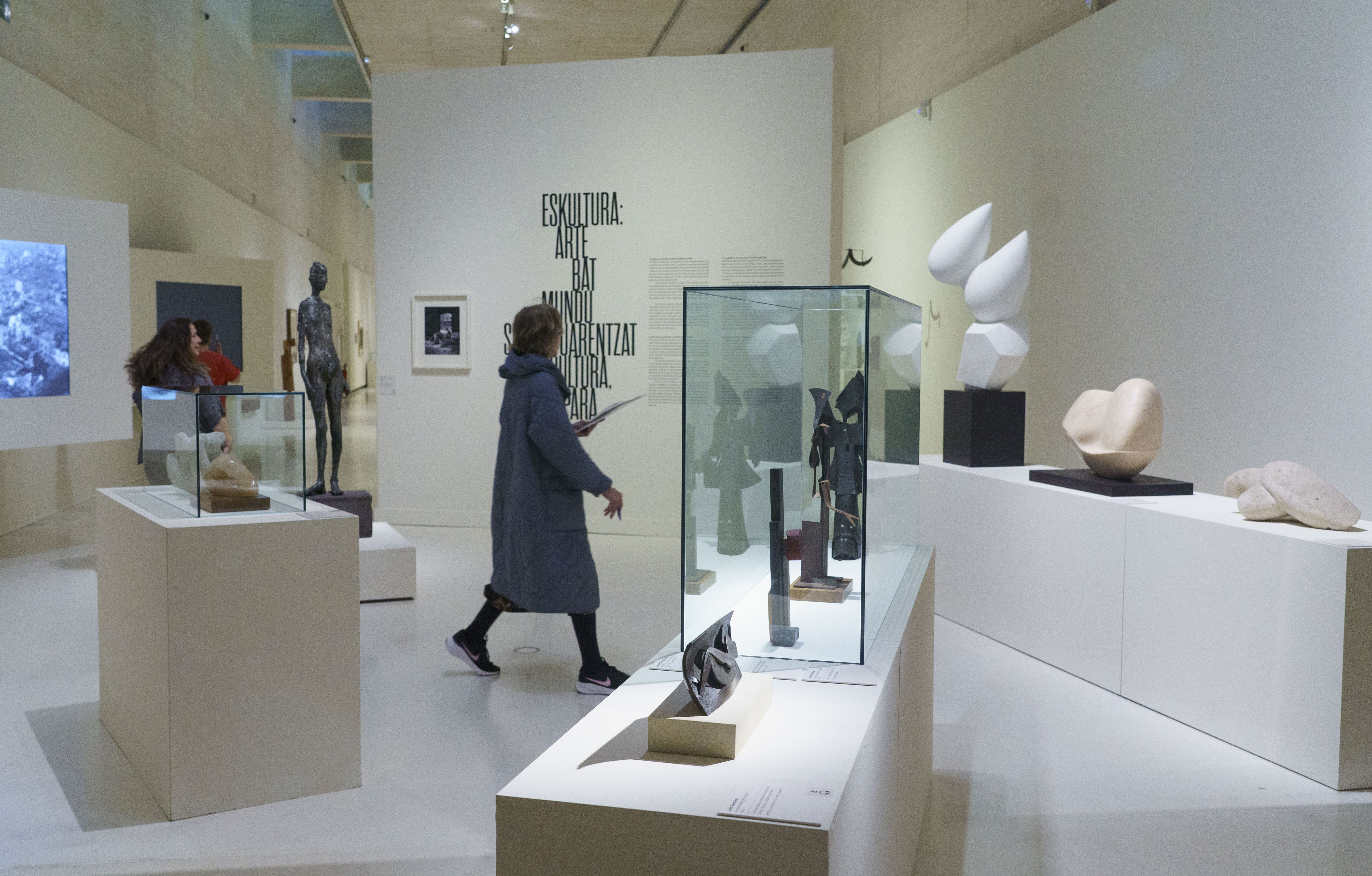 'Elkarrizketa bat: Txillida eta arteak. 1950-1970' erakusketa, Donostiako San Telmo museoan. JON URBE / FOKU