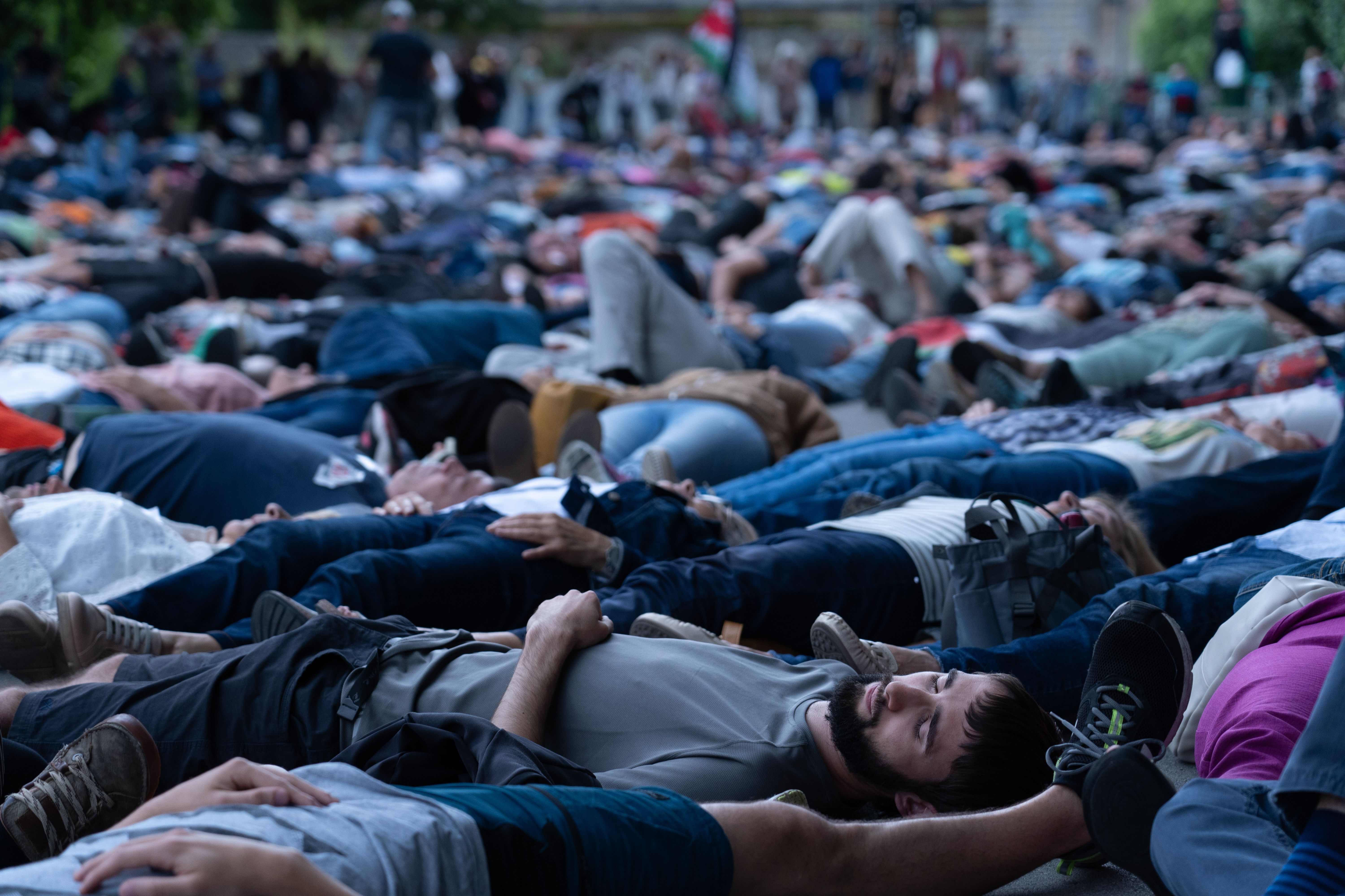 Yala eta Gernika-Palestina mugimenduek deitutako Palestinaren aldeko manifestazioa Iruñean. JAGOBA MANTEROLA / FOKU