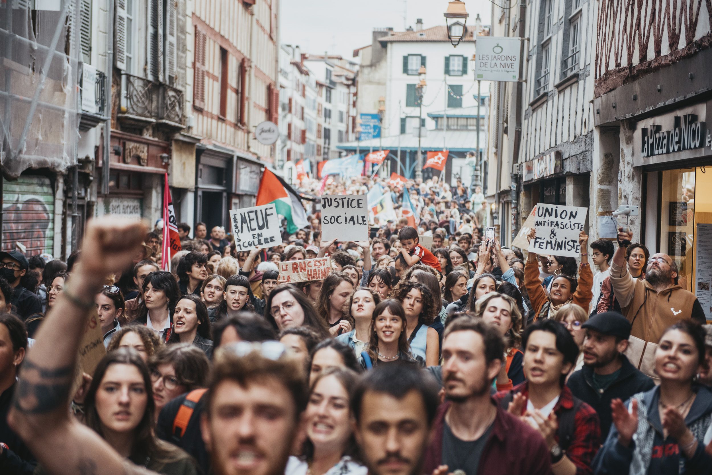 Eskuin muturraren aurkako manifestazioa, Baionan. GUILLAUME FAUVEAU