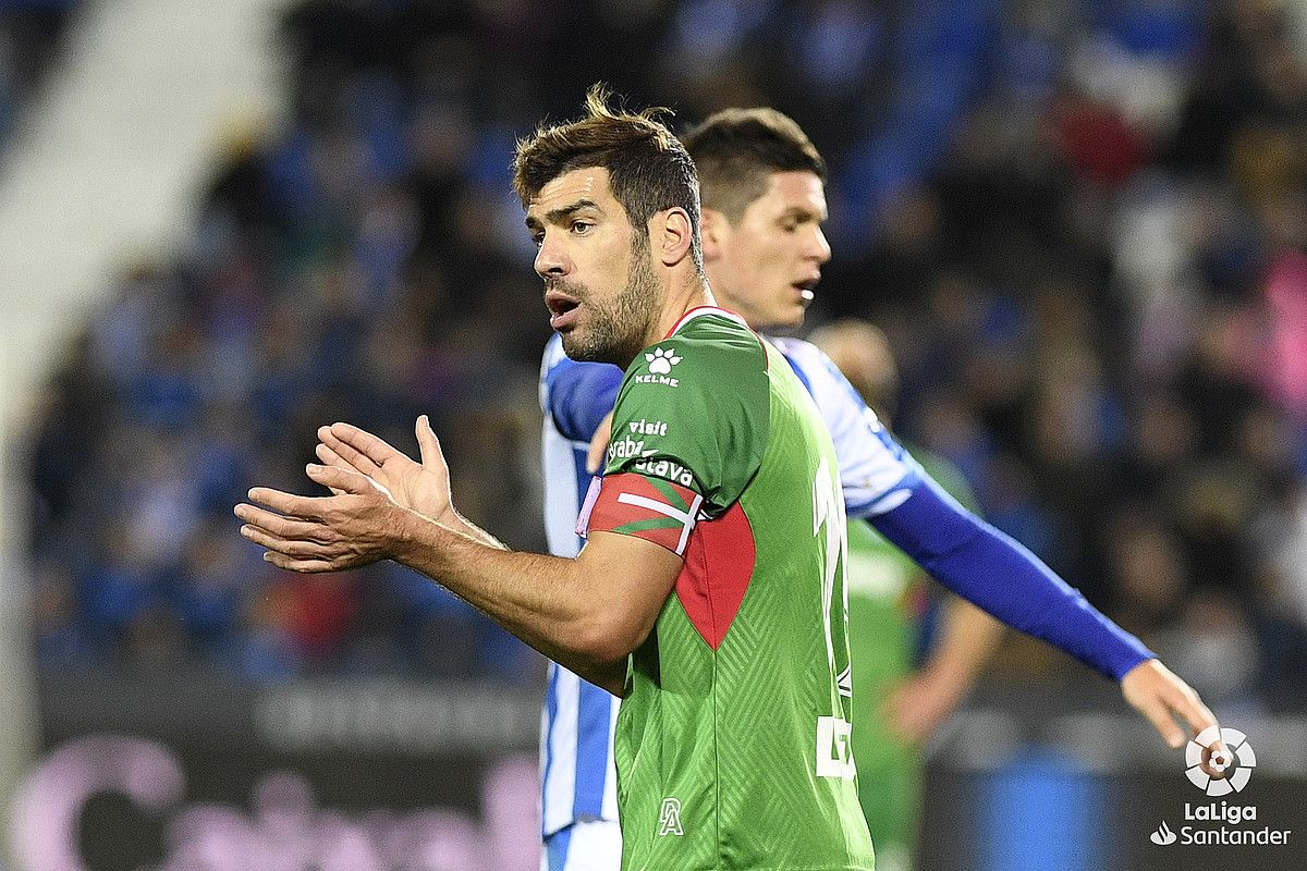 Manu Garcia Alaveseko kapitaina, Leganesen aurkako partidan. LFP. Manu Garcia Alaveseko kapitaina, Leganesen aurkako partidan. LFP.
