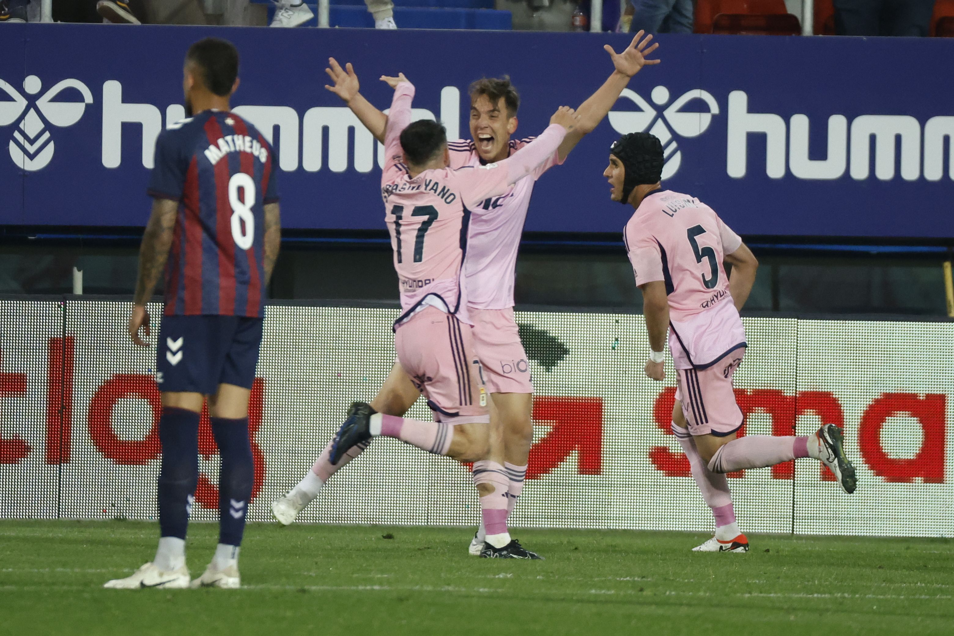 Eibar-Oviedo. JUAN HERRERO / EFE