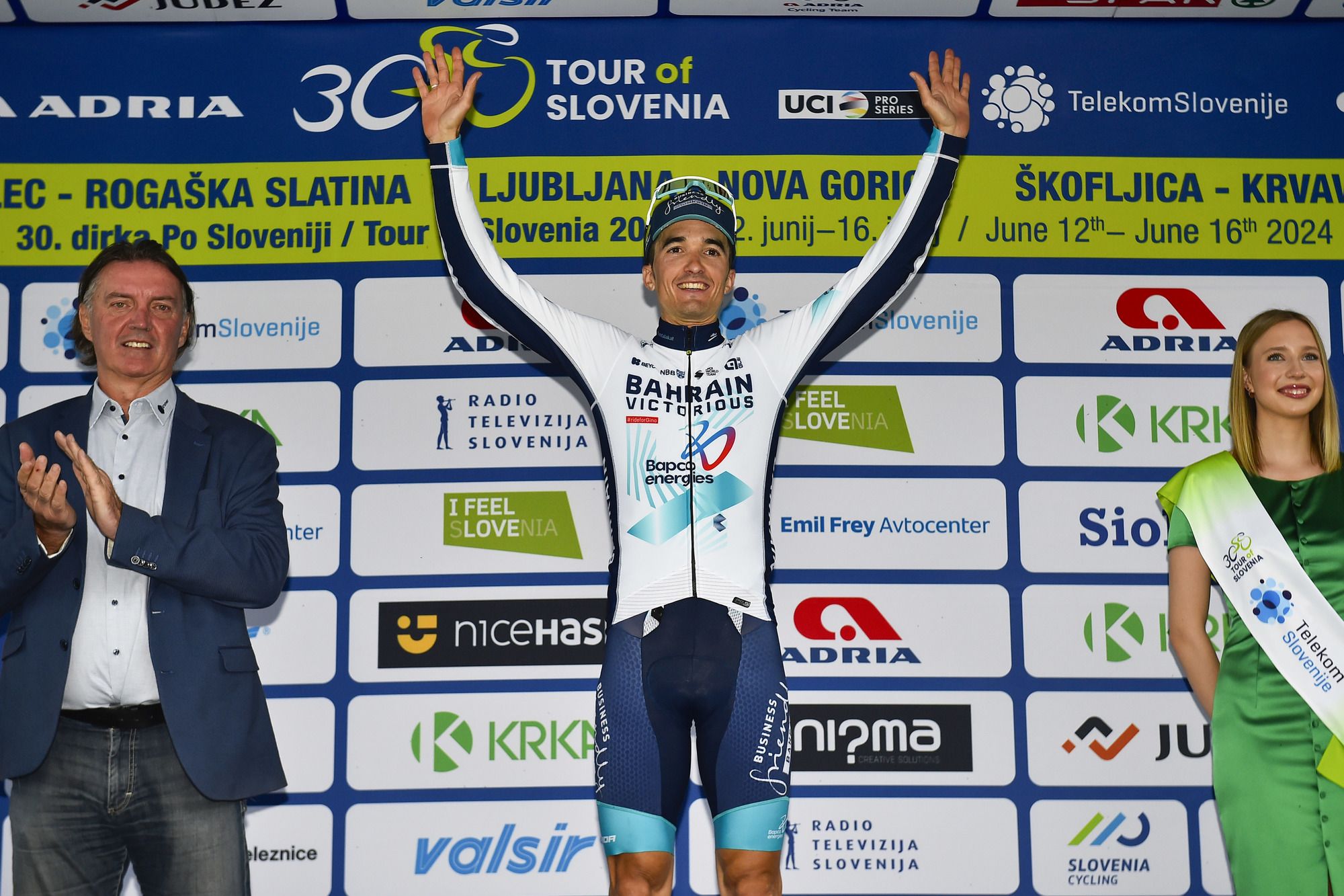 Pello Bilbao, Esloveniako Itzuliko etapa garaipena ospatzen. BETTINI PHOTO