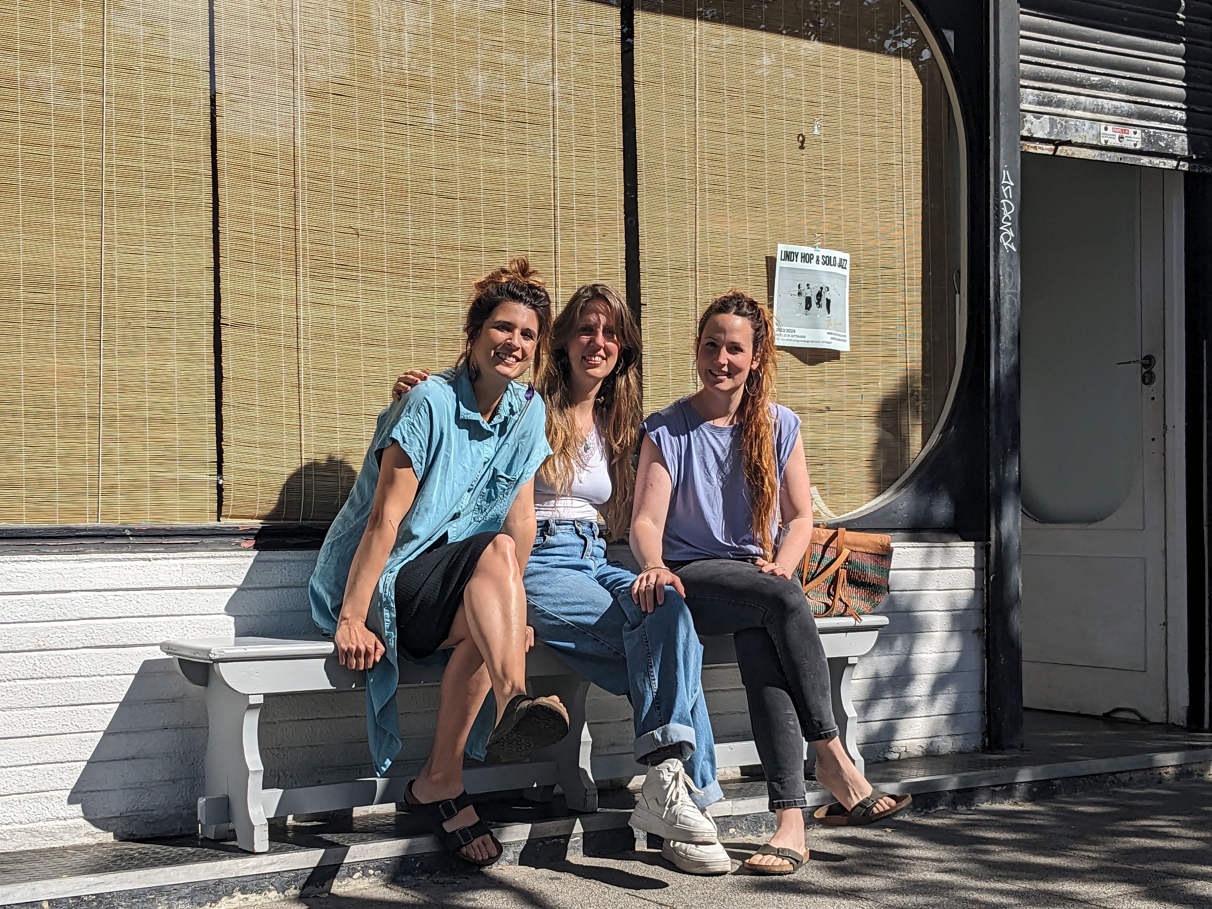 Paula De la Fuente, Nerea Ruiz eta Oihane Sarrionandia, aste honetan, Gasteizko Kiribil Sorgunean. BERRIA
