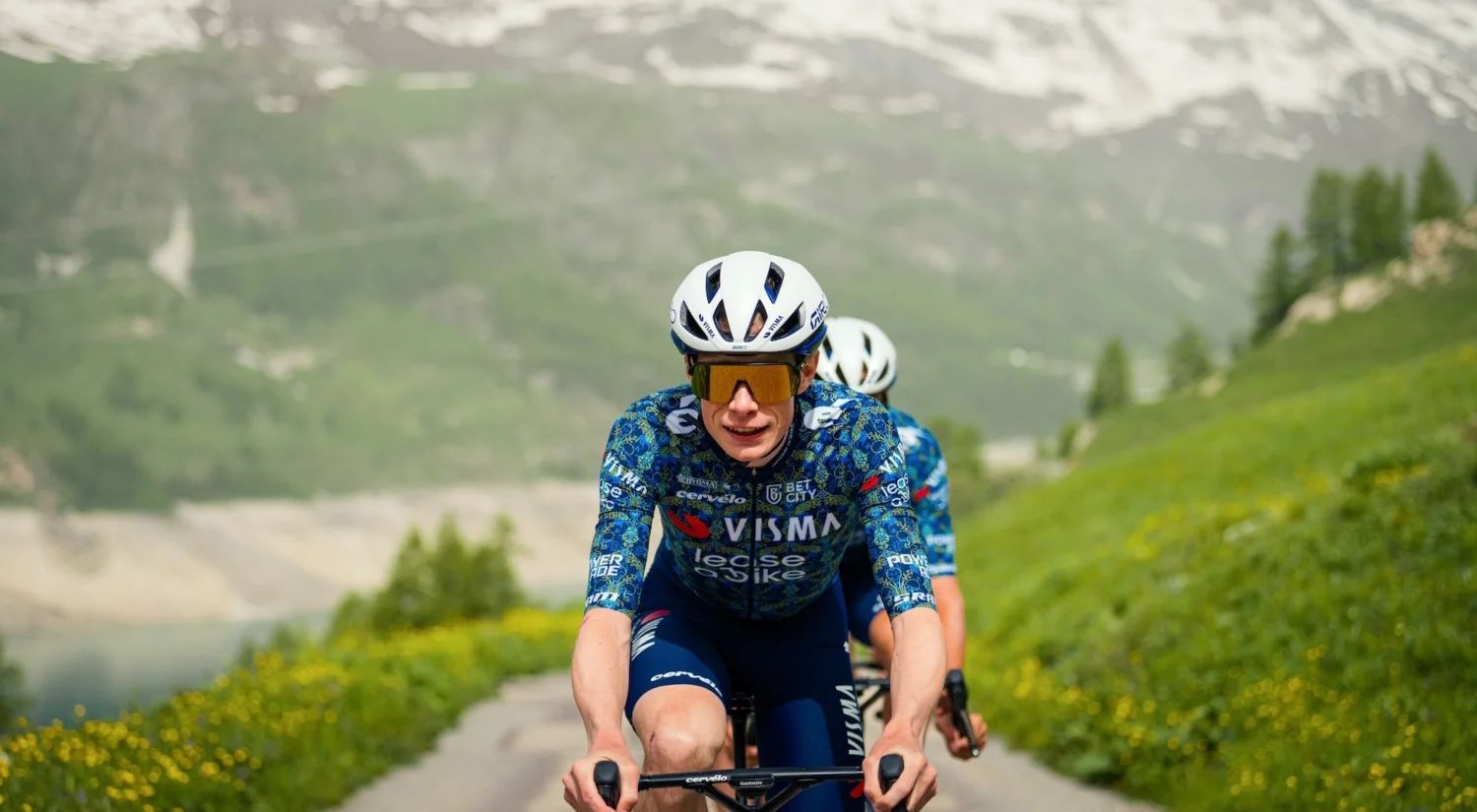 Jonas Vingegaard, Visma taldeak Tourrean eramango duen elastikoarekin. VISMA