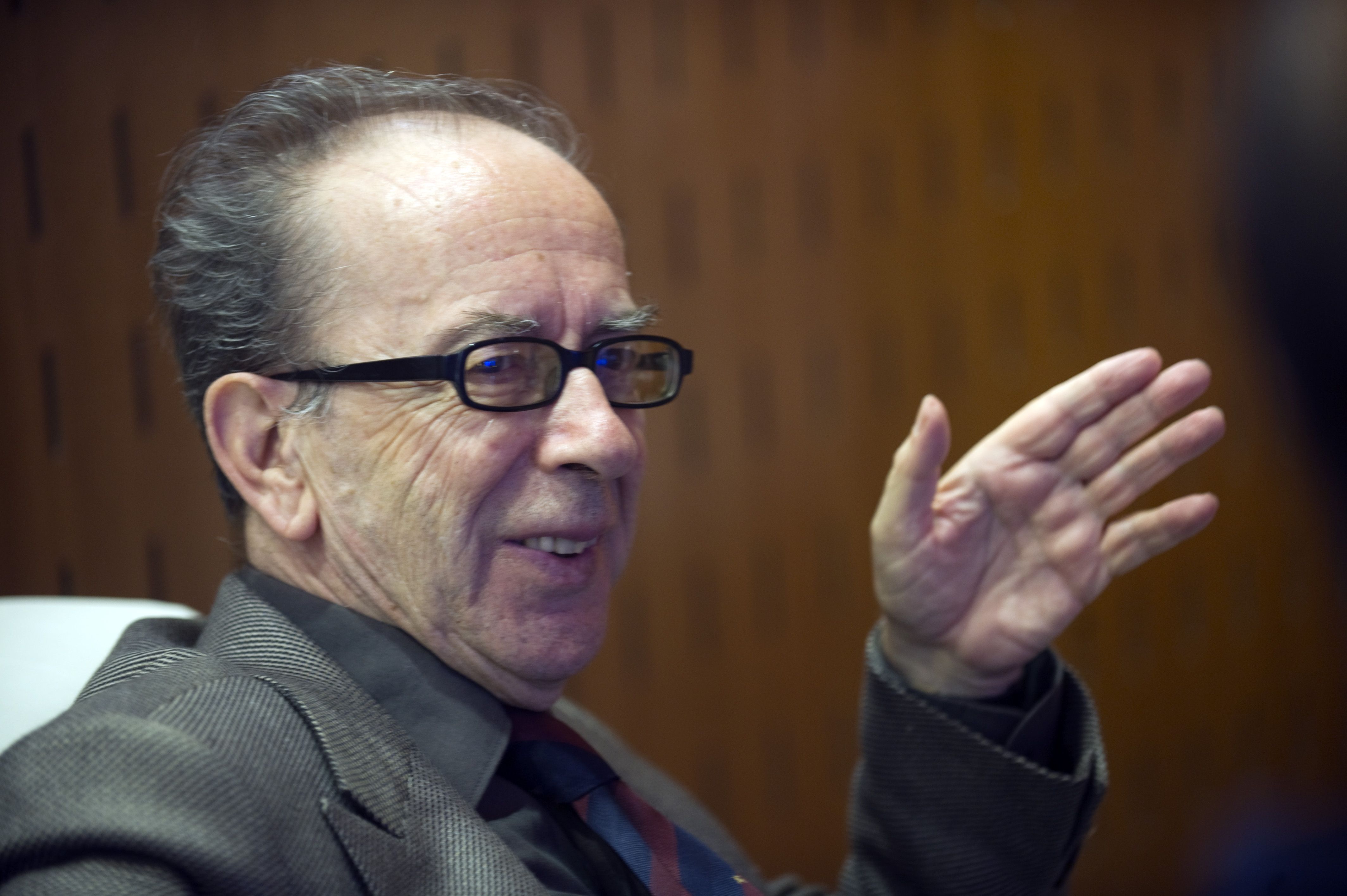 Ismail Kadare idazlea, artxiboko irudi batean. MARISOL RAMIREZ / FOKU