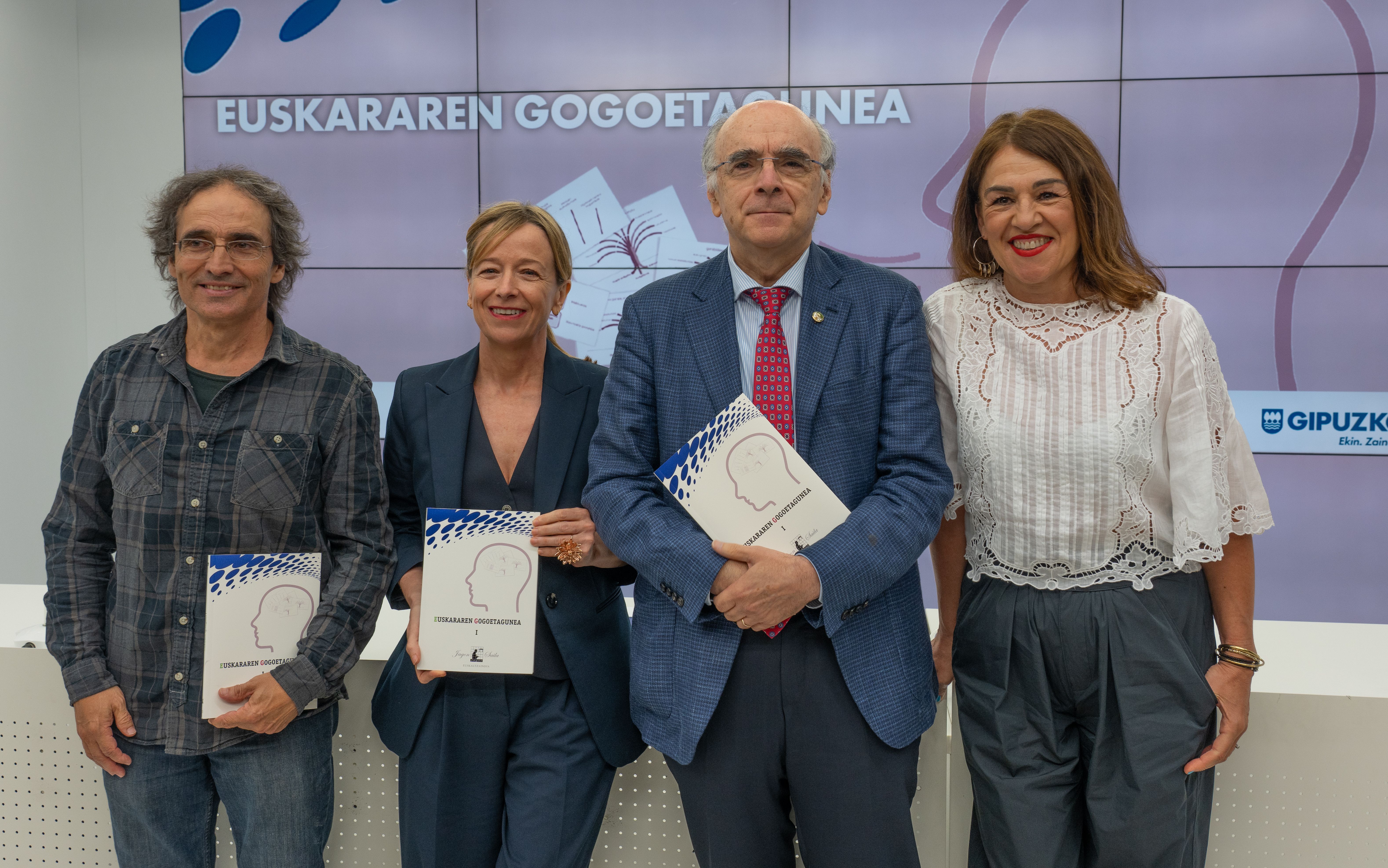 Jon Sarasua, Eider Mendoza, Andres Urrutia eta Nuria Agirre. ANDONI CANELLADA / FOKU