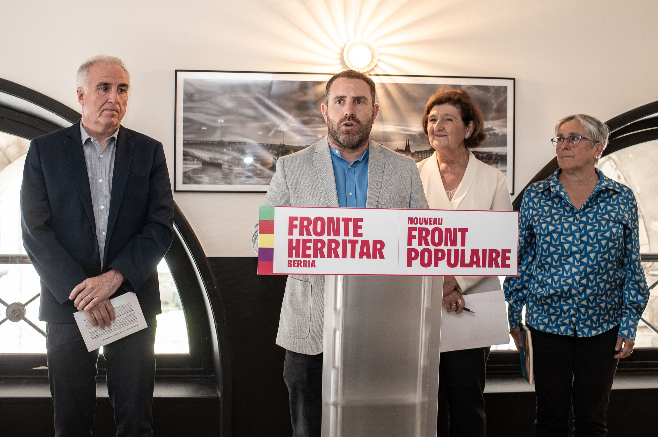 Fronte Popularreko hautagaien prentsaurrekoa, Baionan. PATXI BELTZAIZ