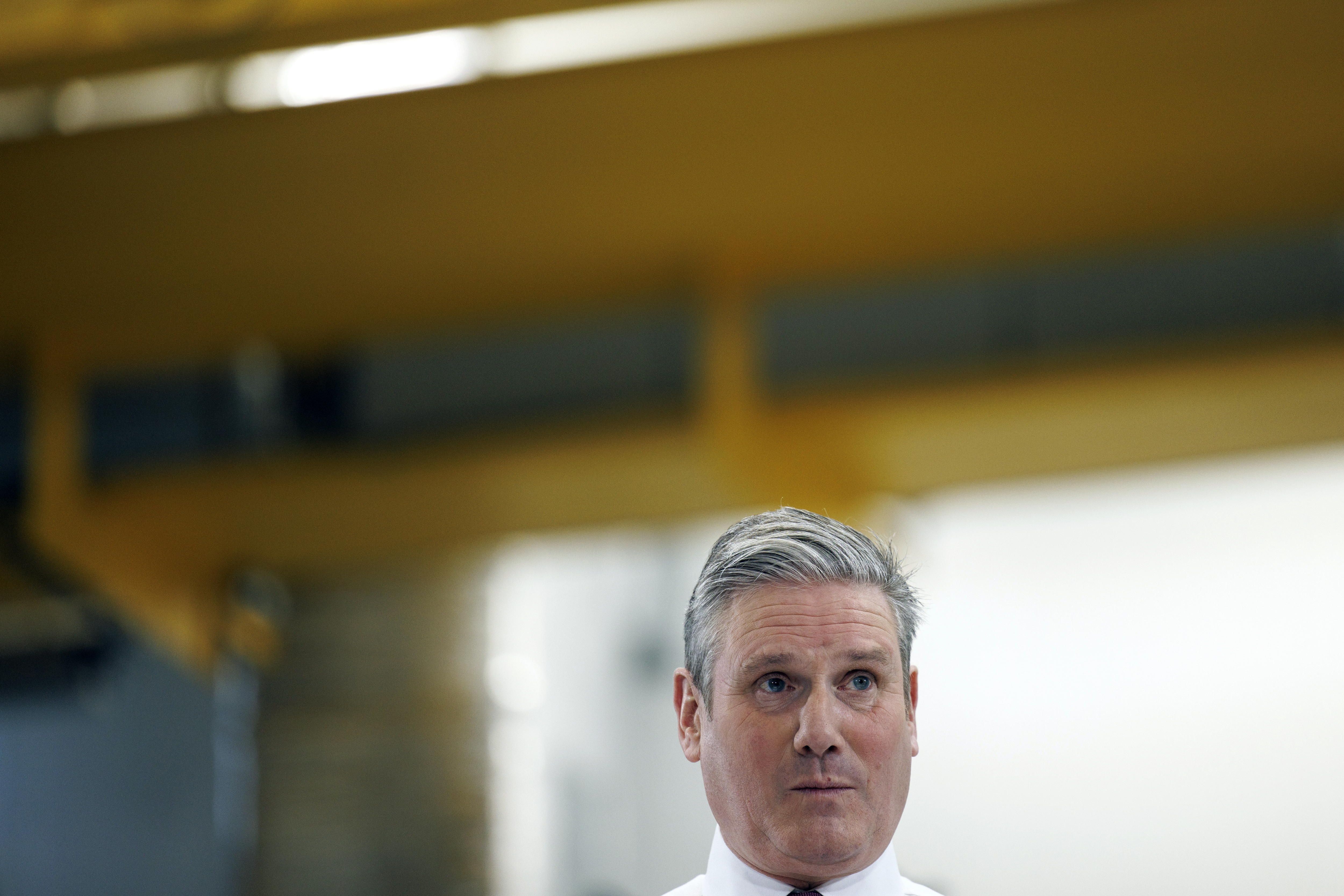 Keir Starmer Alderdi Laboristaren buruzagia bilakatuko da Erresuma Batuko hurrengo lehen ministroa. Irudian, iragan urtarrileko ekitaldi batean, Bristolen (Ingalaterra). TOLGA AKMEN / EFE