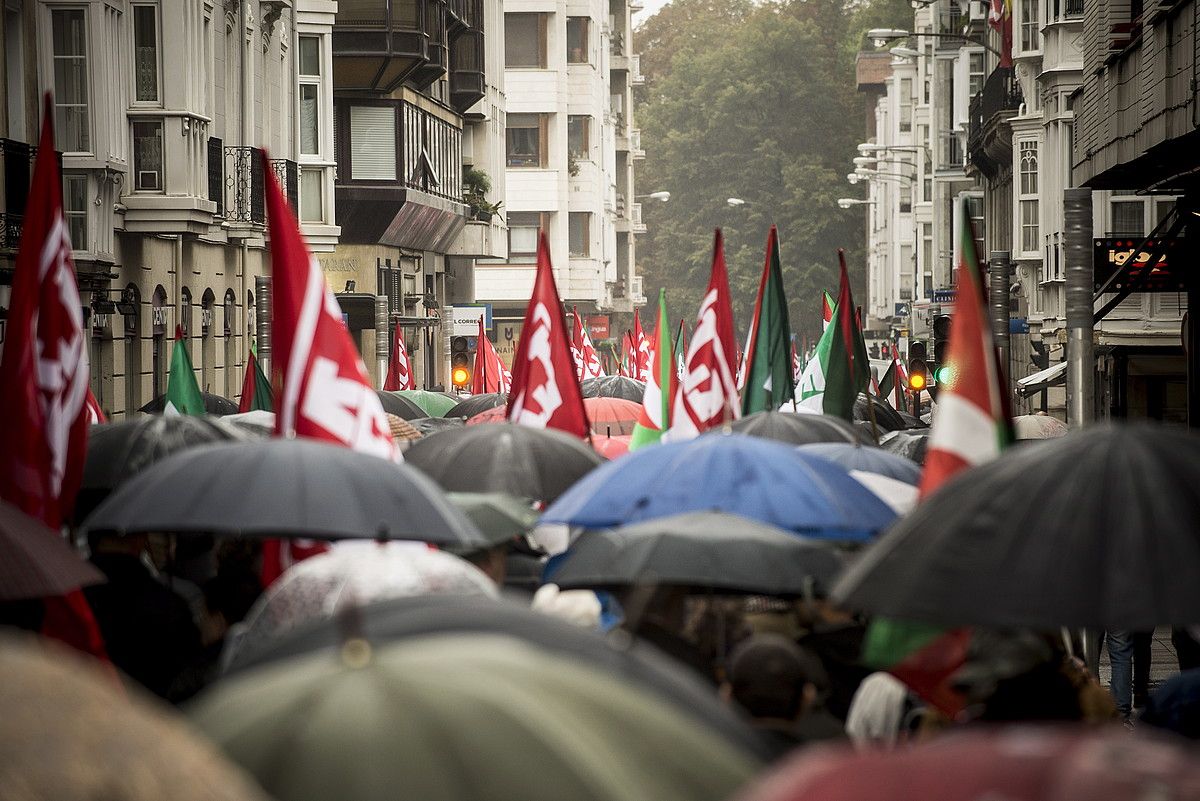 ELA eta LABen manifestazio bat euskal esparruaren alde. J. FONTANEDA / FOKU.