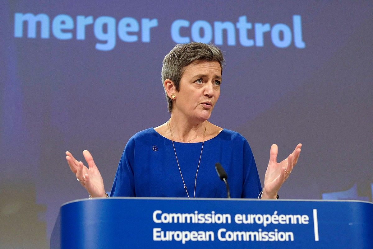 Margrethe Vestager Europako Lehia komisarioa, atzo, Bruselan. OLIVIER HOSLET / EFE.