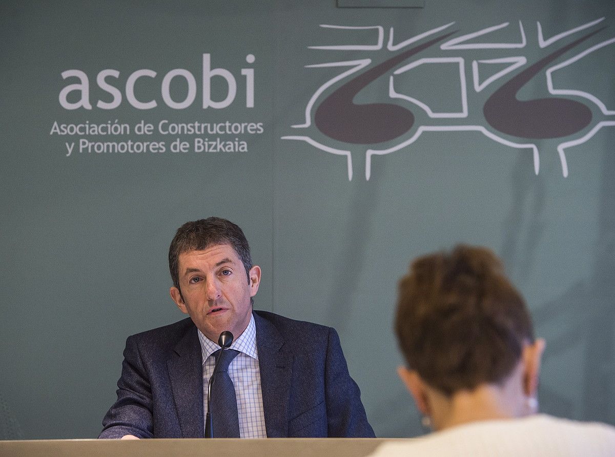 Iñaki Urresti, atzo, Ascobiren 2018ko datuak aurkezten, Bilbon. MARISOL RAMIREZ / FOKU. Iñaki Urresti, atzo, Ascobiren 2018ko datuak aurkezten, Bilbon. MARISOL RAMIREZ / FOKU.