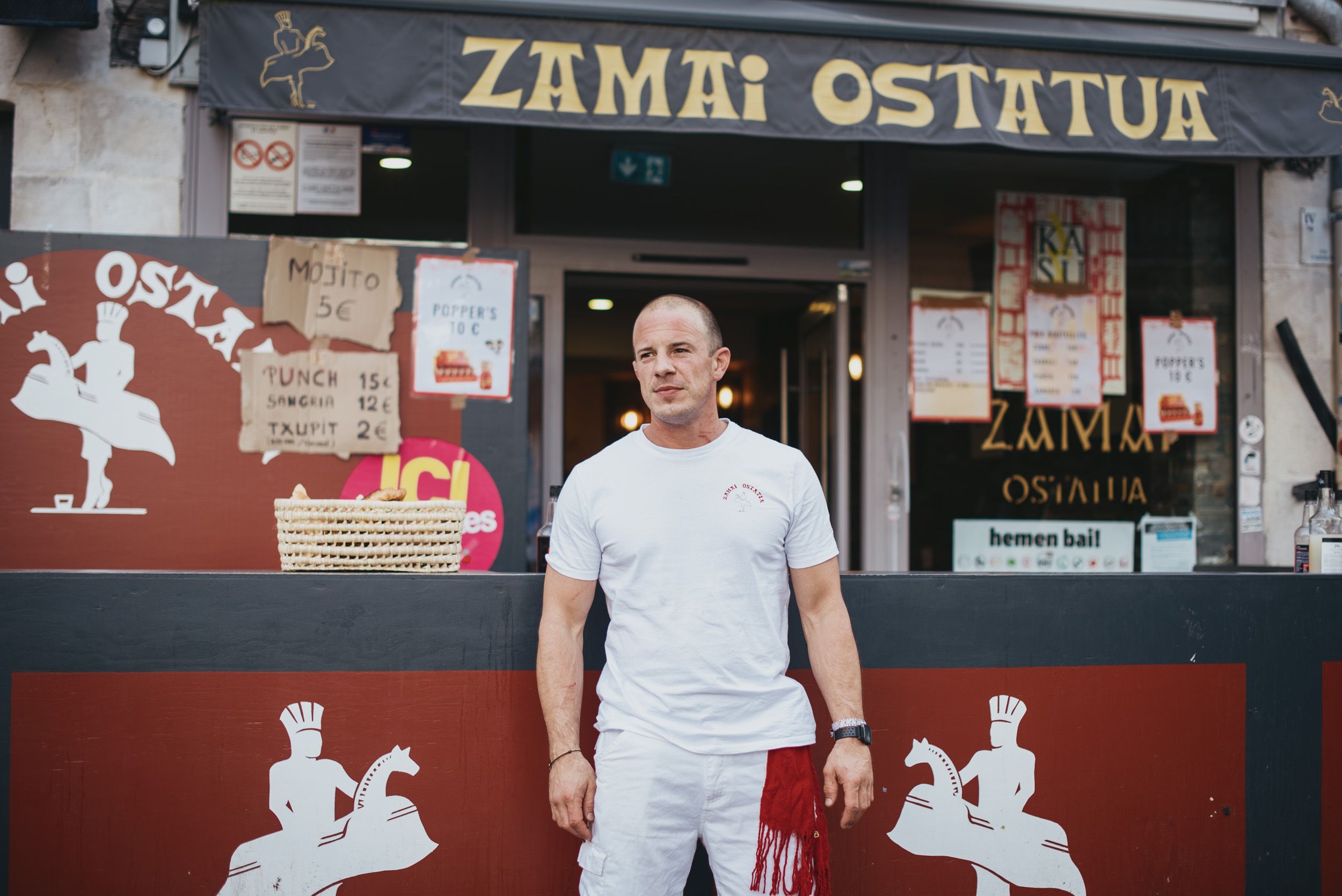 Zamai ostatuaren jabea da Sebastien Ager. GUILLAUME FAUVEAU