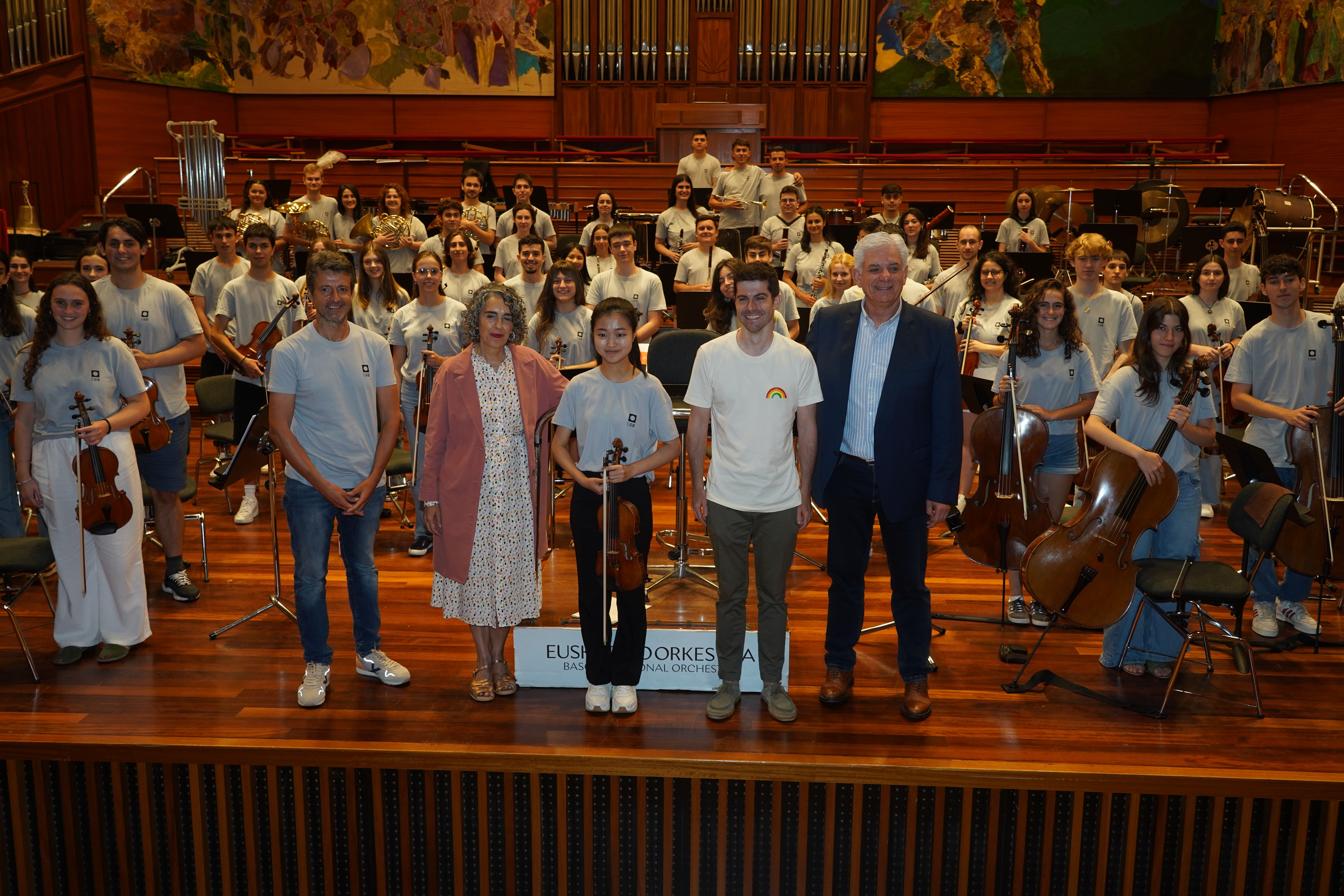 Ruben Gimeno, Ibone Bengoetxea, Seohyum Kim, Iban Garate eta German Ormazabal, gaur goizean, Donostian. JON URBE / FOKU