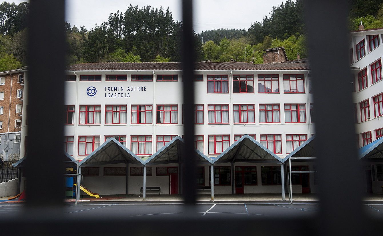 Ondarroako Txomin Agirre ikastolak abuztuaren 31n itxiko ditu ateak. LUIS JAUREGIALTZO / FOKU. Ondarroako Txomin Agirre ikastolak abuztuaren 31n itxiko ditu ateak. LUIS JAUREGIALTZO / FOKU.