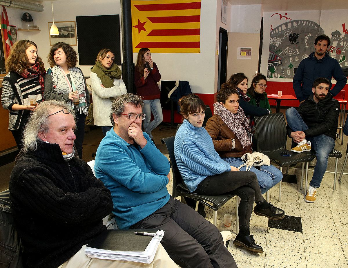Urtarrilean aurkeztu zuten EHZren xede berria, Baionako Zizpa gaztetxean egin biltzar nagusian. BOB EDME. Urtarrilean aurkeztu zuten EHZren xede berria, Baionako Zizpa gaztetxean egin biltzar nagusian. BOB EDME.
