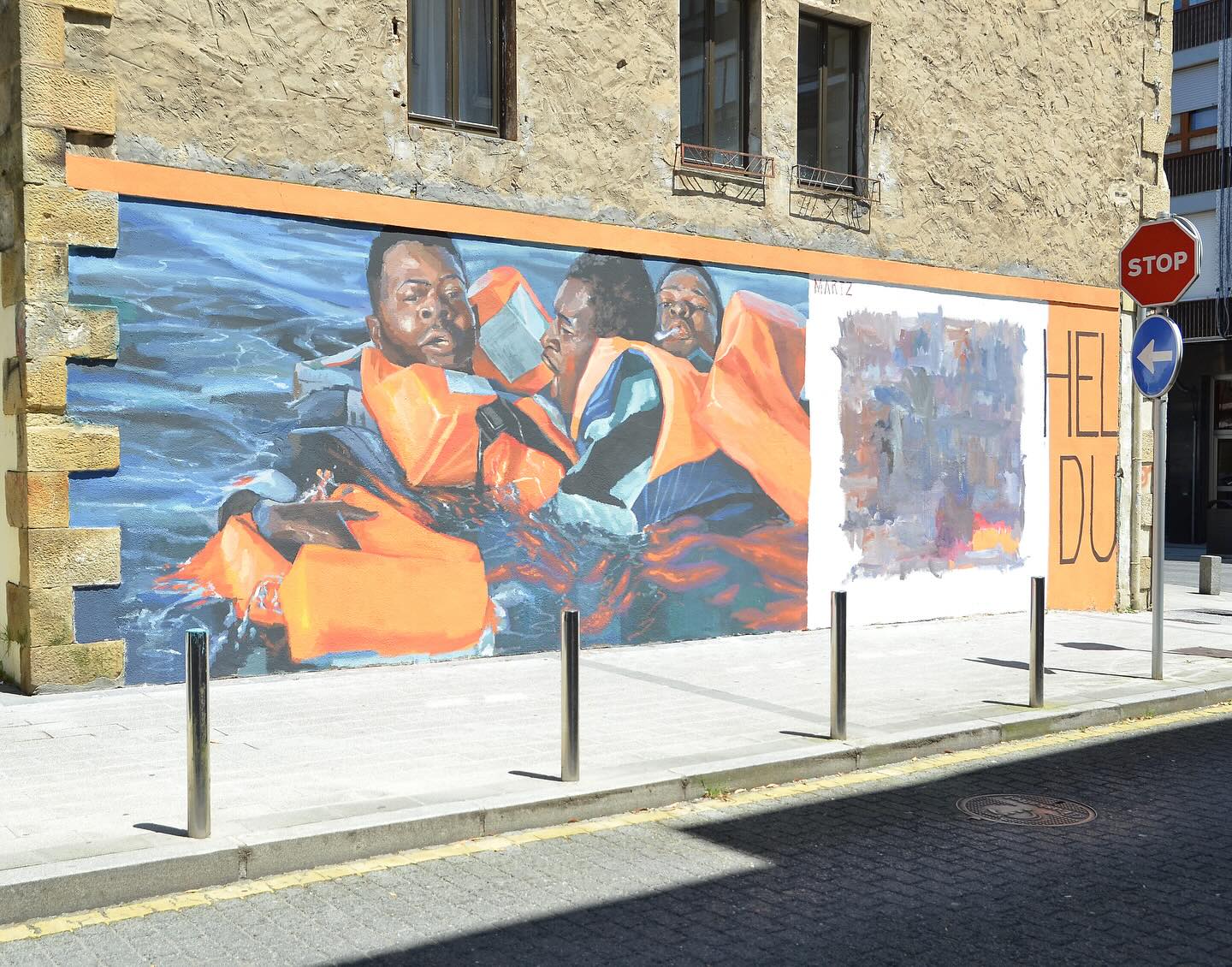 Zornotzako 'Heldu' murala, Martzel do Nascimentok egin eta berritutakoa, hilabete honetako argazki batean. MARTZEL DO NASCIMENTO