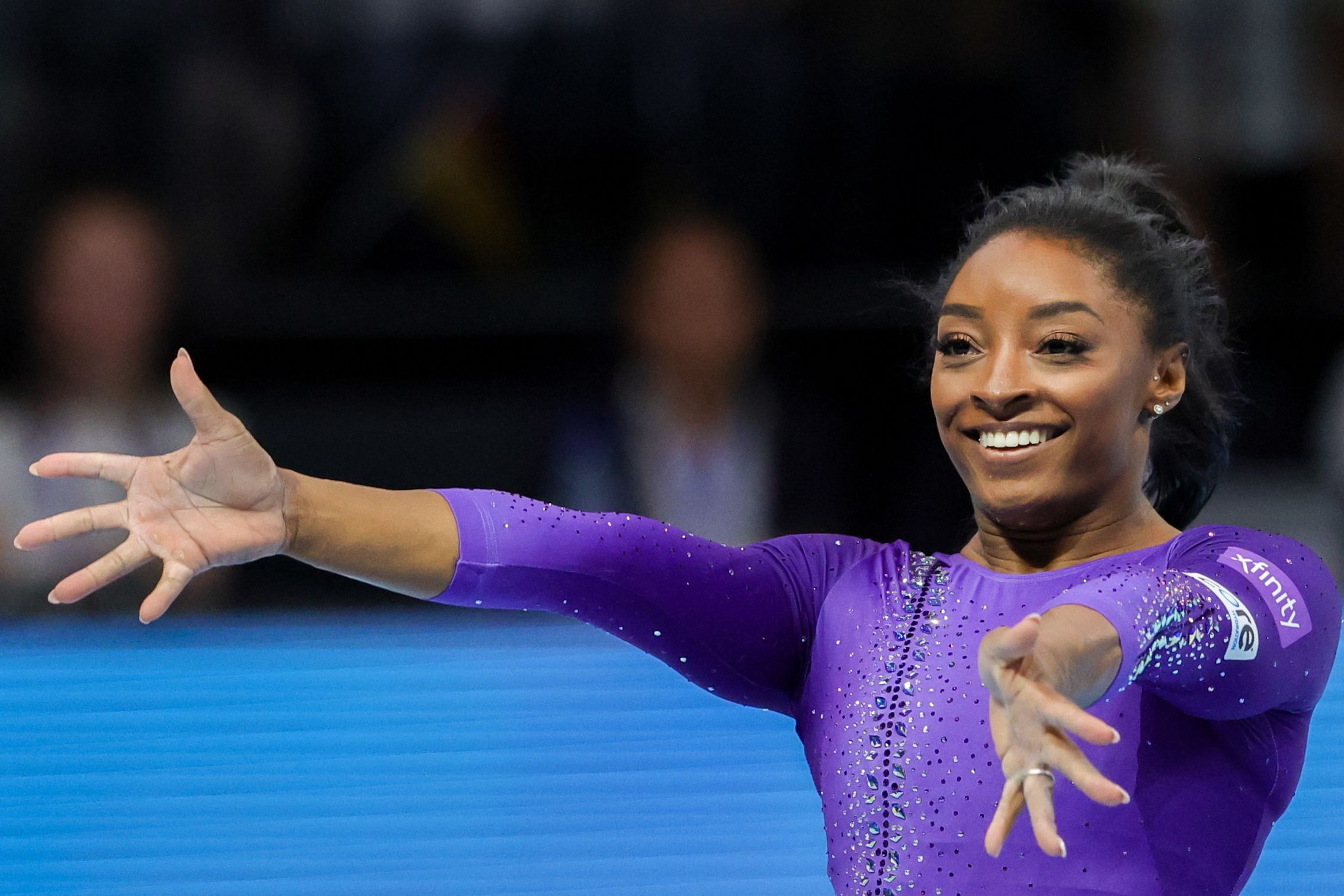 Simone Biles, Anbereseko iazko Munduko Txapelketan. OLIVIER MATTHYS / EFE