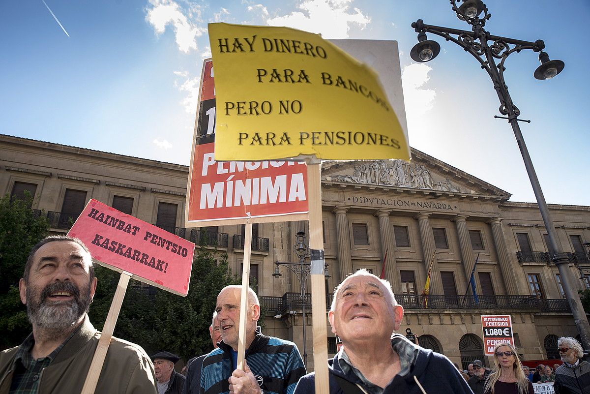 Pentsiodunen manifestazioa Iruñean. IÑIGO URIZ / FOKU.