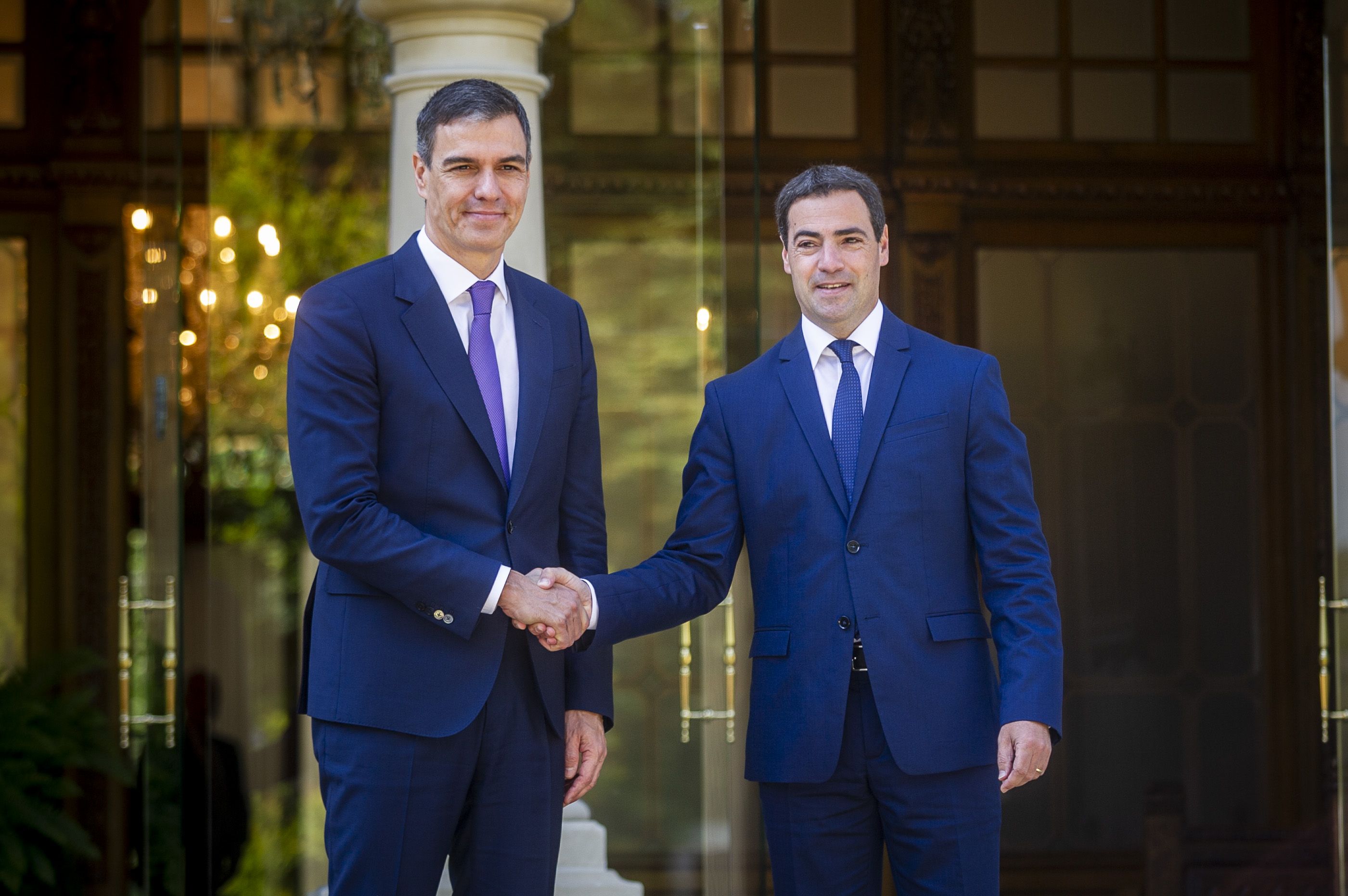 Pedro Sanchez eta Imanol Pradales gaur, Gasteizen. JAIZKI FONTANEDA / FOKU