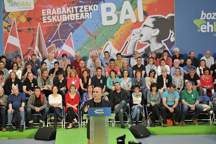 EH Bilduren ekitaldia Iruñean, 2014ko Europako bozetarako kanpainan. IDOIA ZABALETA, FOKU.