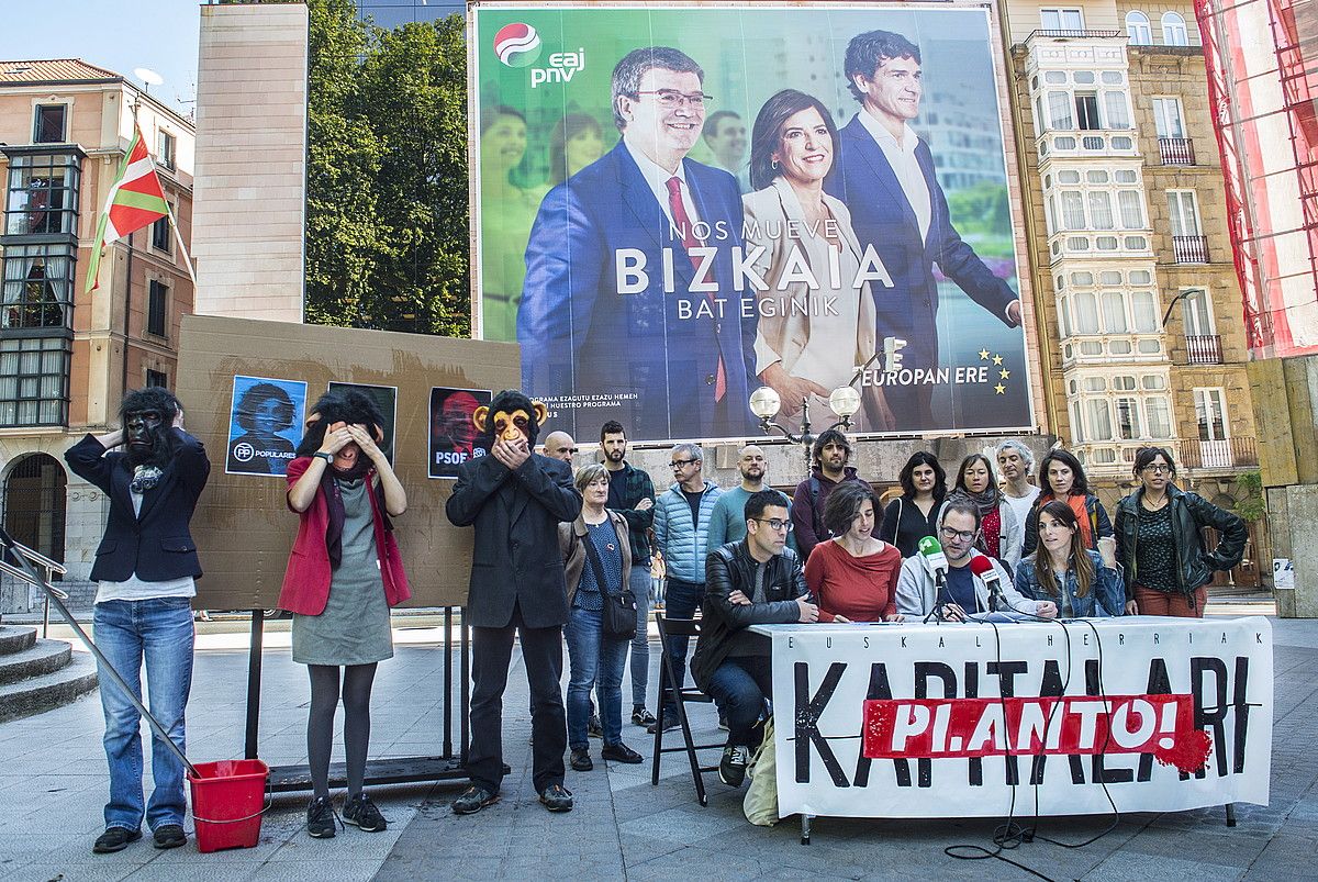 Euskal Herriak Kapitalari Planto plataformaren aurkezpena, atzo, Bilbon. MARISOL RAMIREZ / FOKU.