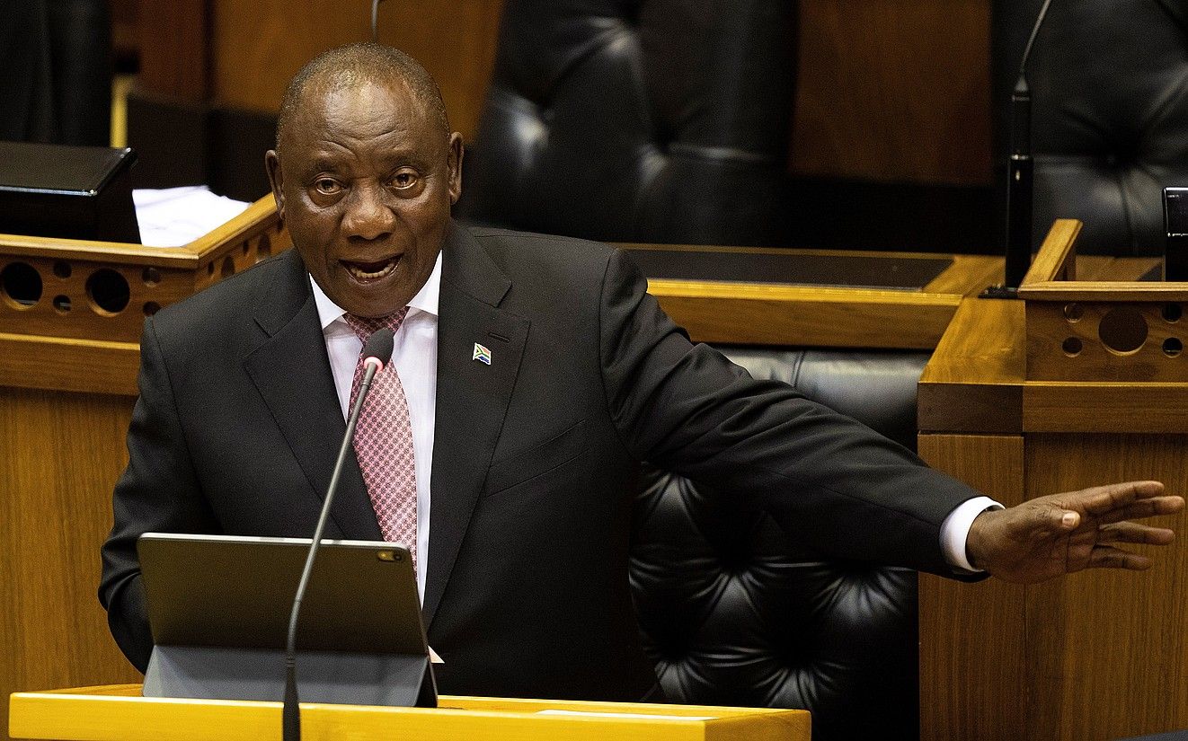 Ramaphosa, atzo, Hegoafrikako Asanblea Nazionalean. NIC BOTHMA / EFE. Ramaphosa, atzo, Hegoafrikako Asanblea Nazionalean. NIC BOTHMA / EFE.
