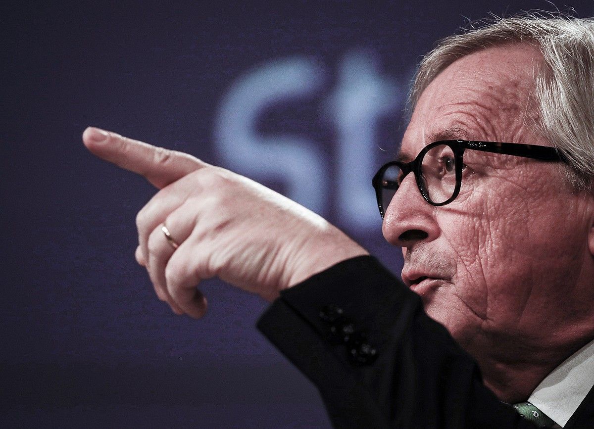 Jean-Claude Juncker Europako Batzordeko presidentea prentsaurreko batean, hil honetan, Bruselan. OLIVIER HOSLET / EFE.
